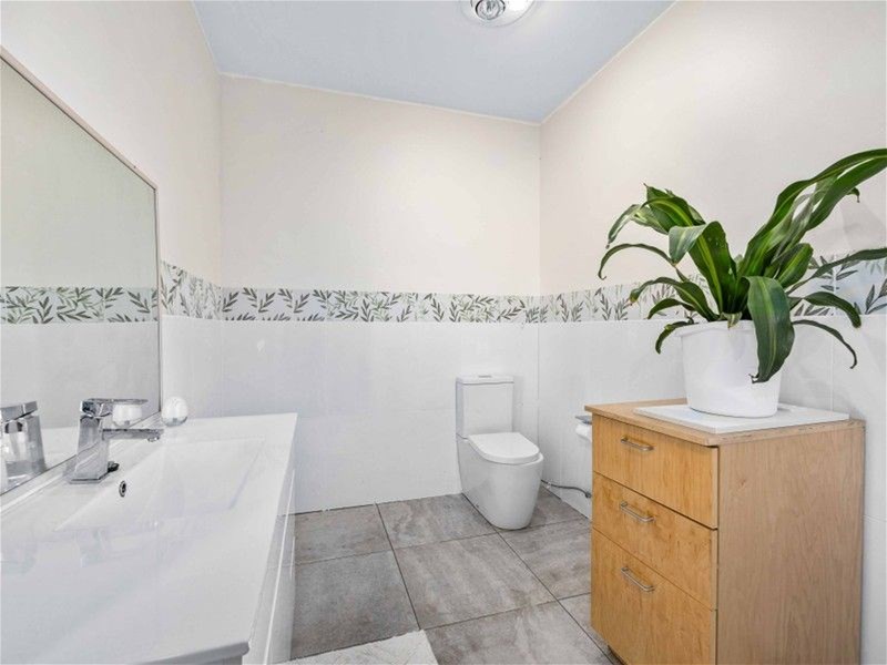 27 Silkwood Court, Glenore Grove, QLD 4342 - Image 5