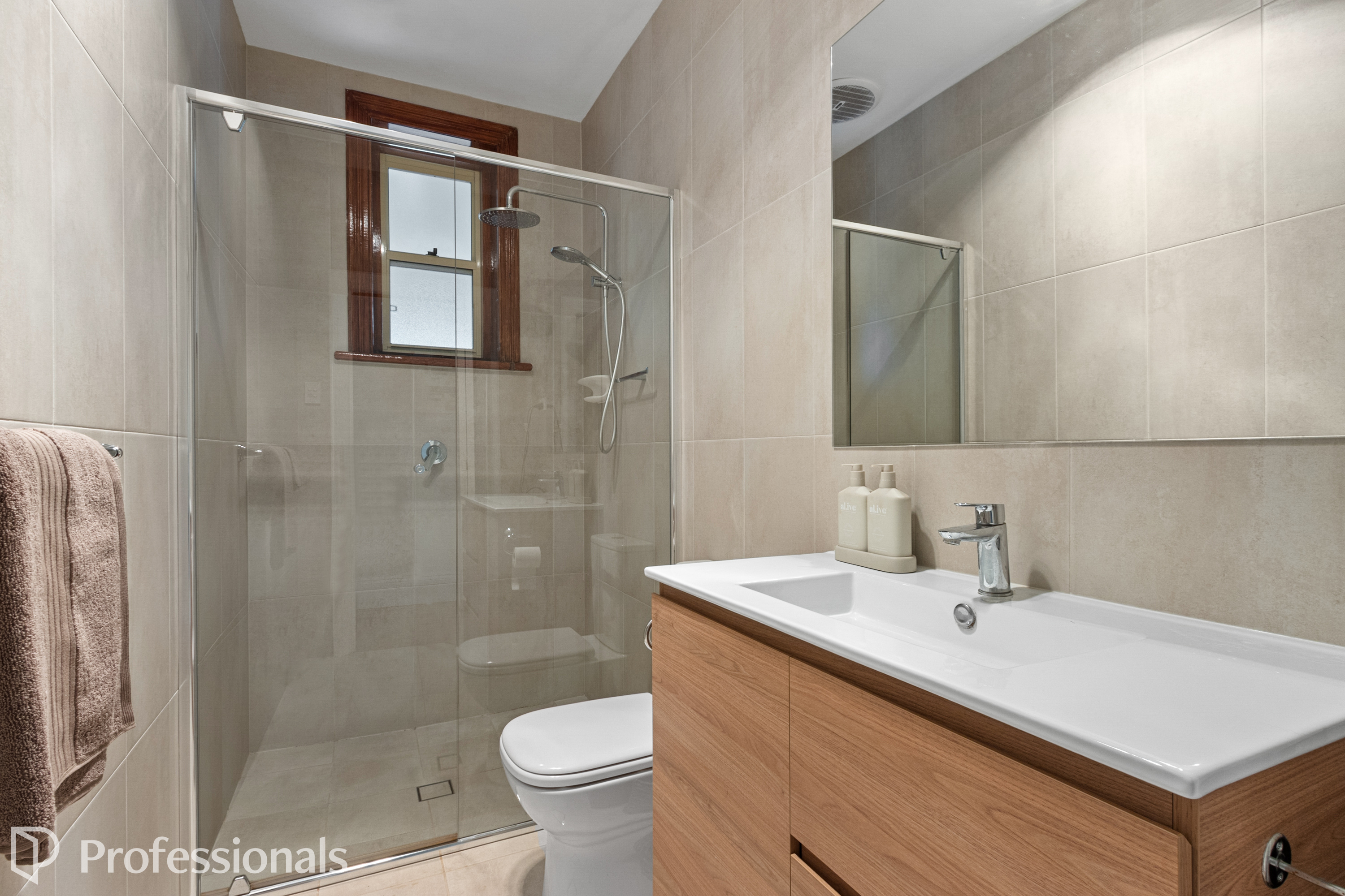 2 KING STREET, Clare SA 5453 - Image 9