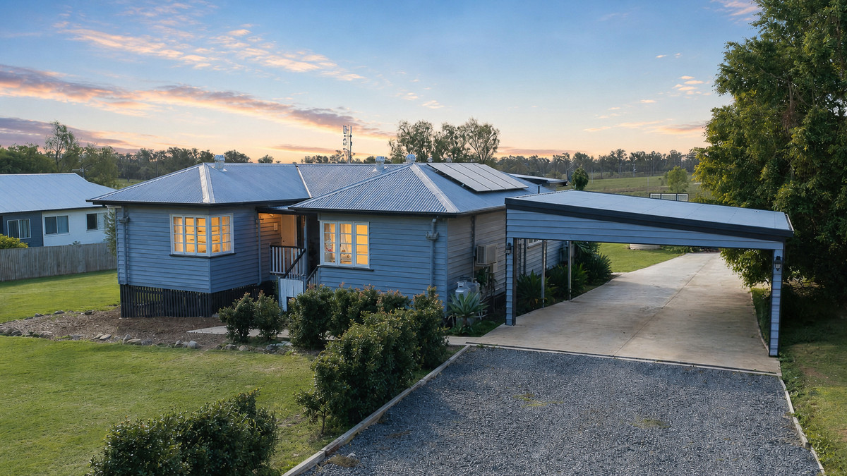 32 PELICAN DRIVE, Laidley Heights QLD 4341 - Image 2