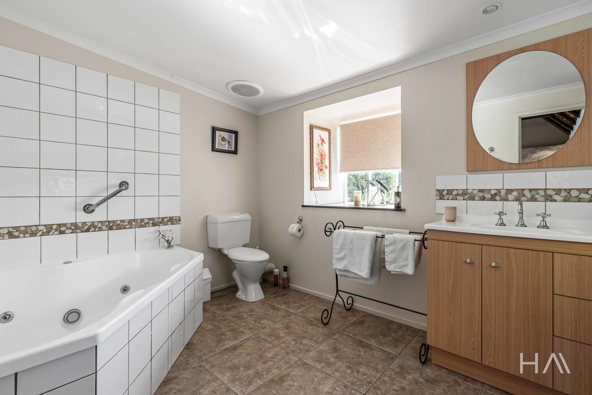 9-bedroom house at 100 Tasman Highway, Swansea, TAS 7190, Glamorgan-Spring Bay, Tasmania
