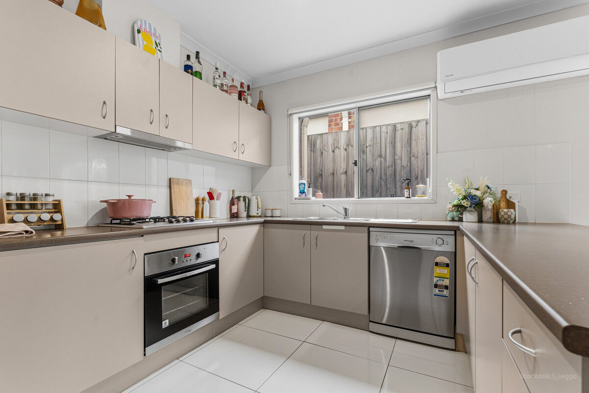 7 1-5 MEABY DRIVE, PAKENHAM VIC 3810 - Image 4