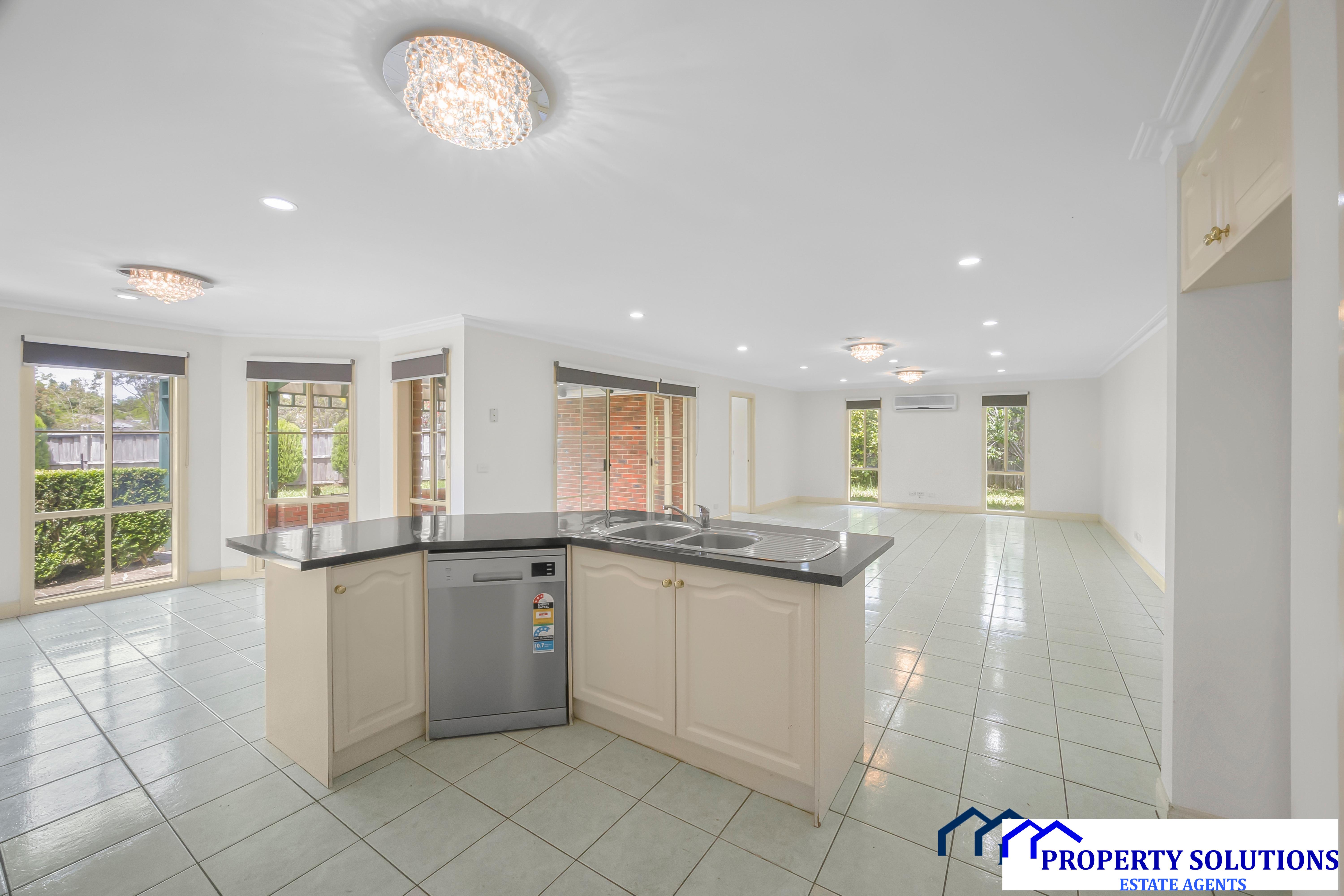 13 Treetop Court, Narre Warren South, VIC 3805 - Image 5