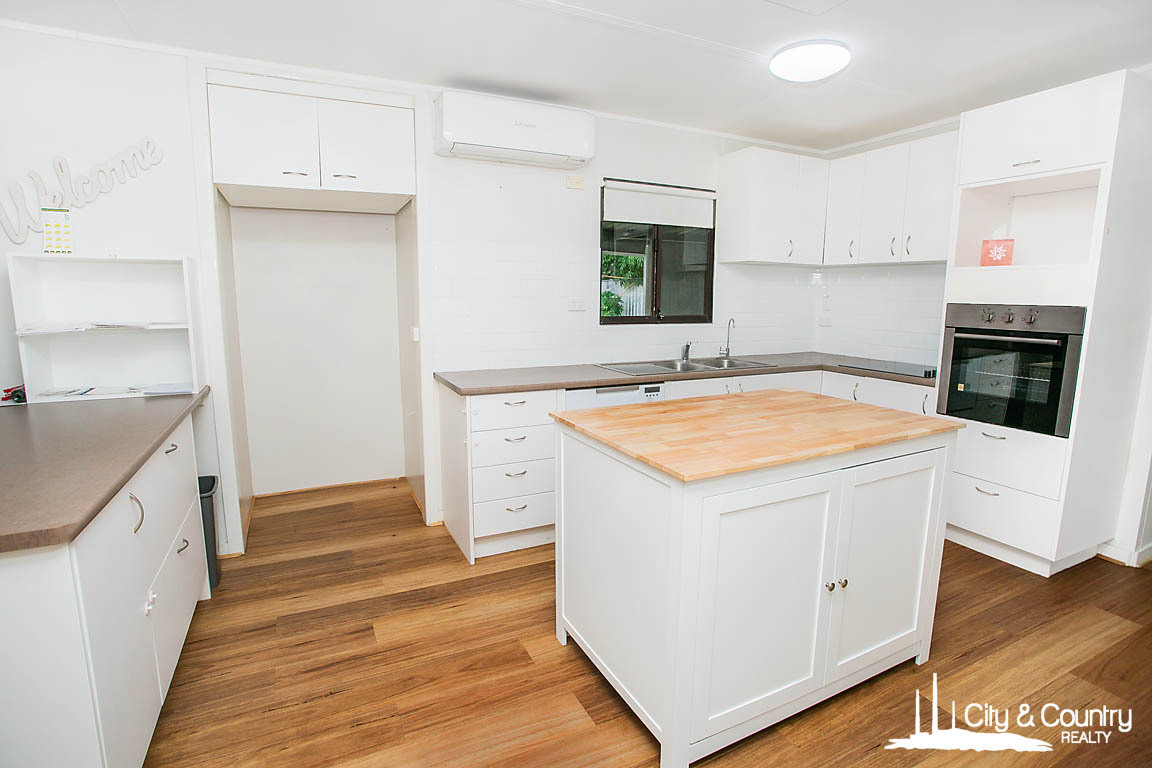 28 Hinkler Crescent, Sunset, QLD 4825 - Image 4