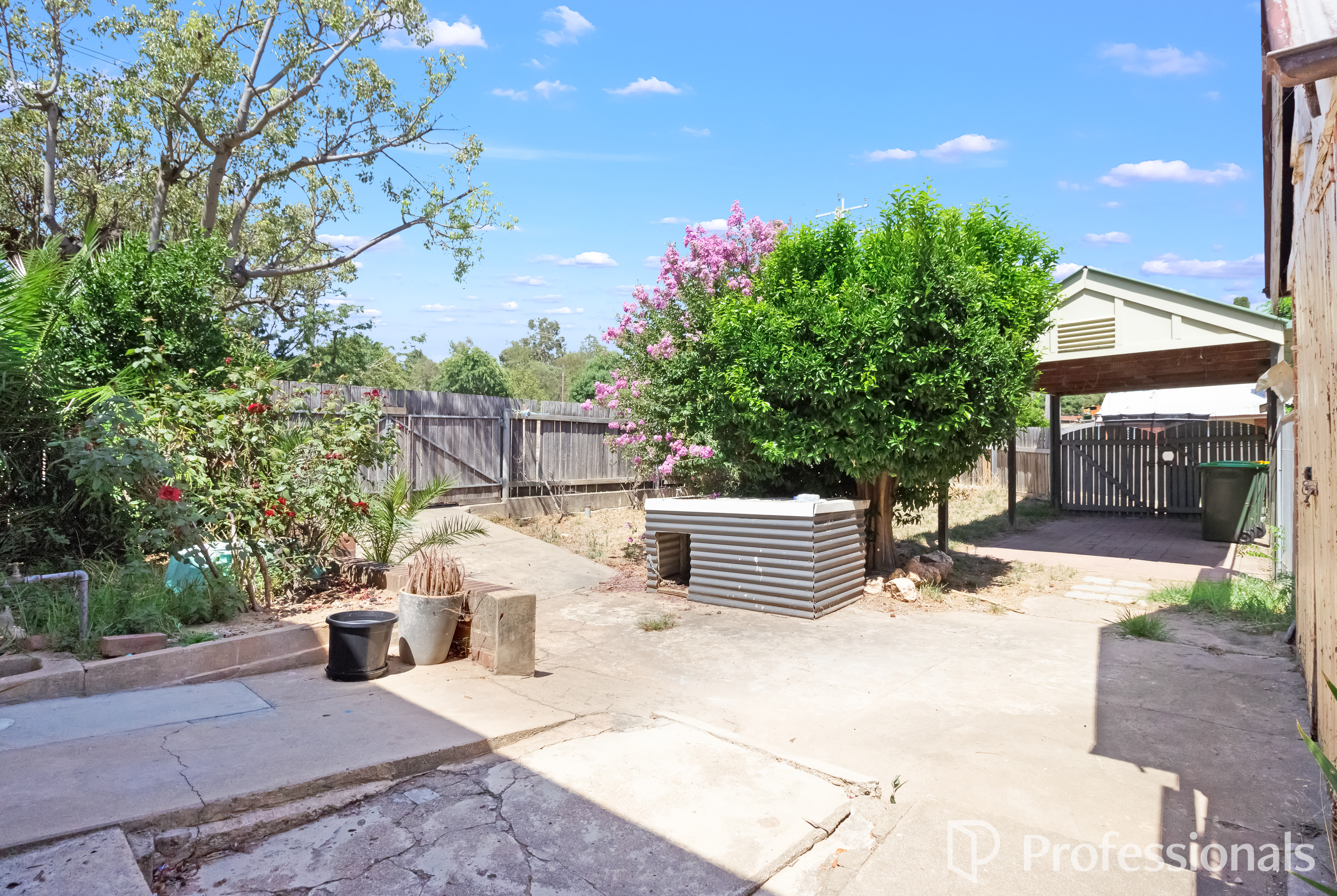 5-bedroom unit at 60 Flinders Street, Wagga Wagga, Nsw, 2650, Wagga Wagga, New South Wales