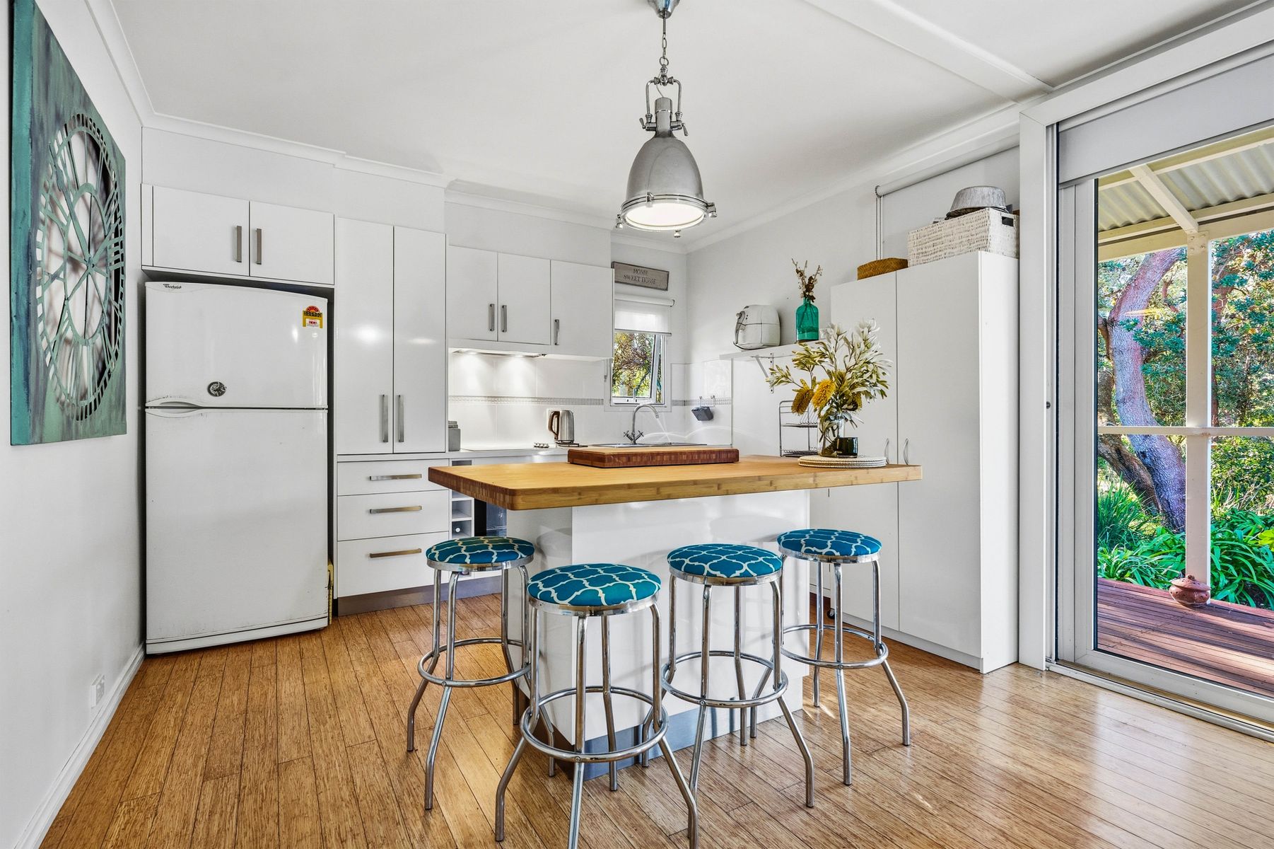 3-bedroom house at 33 Fairway Avenue, Golden Beach, VIC 3851, Wellington, Victoria