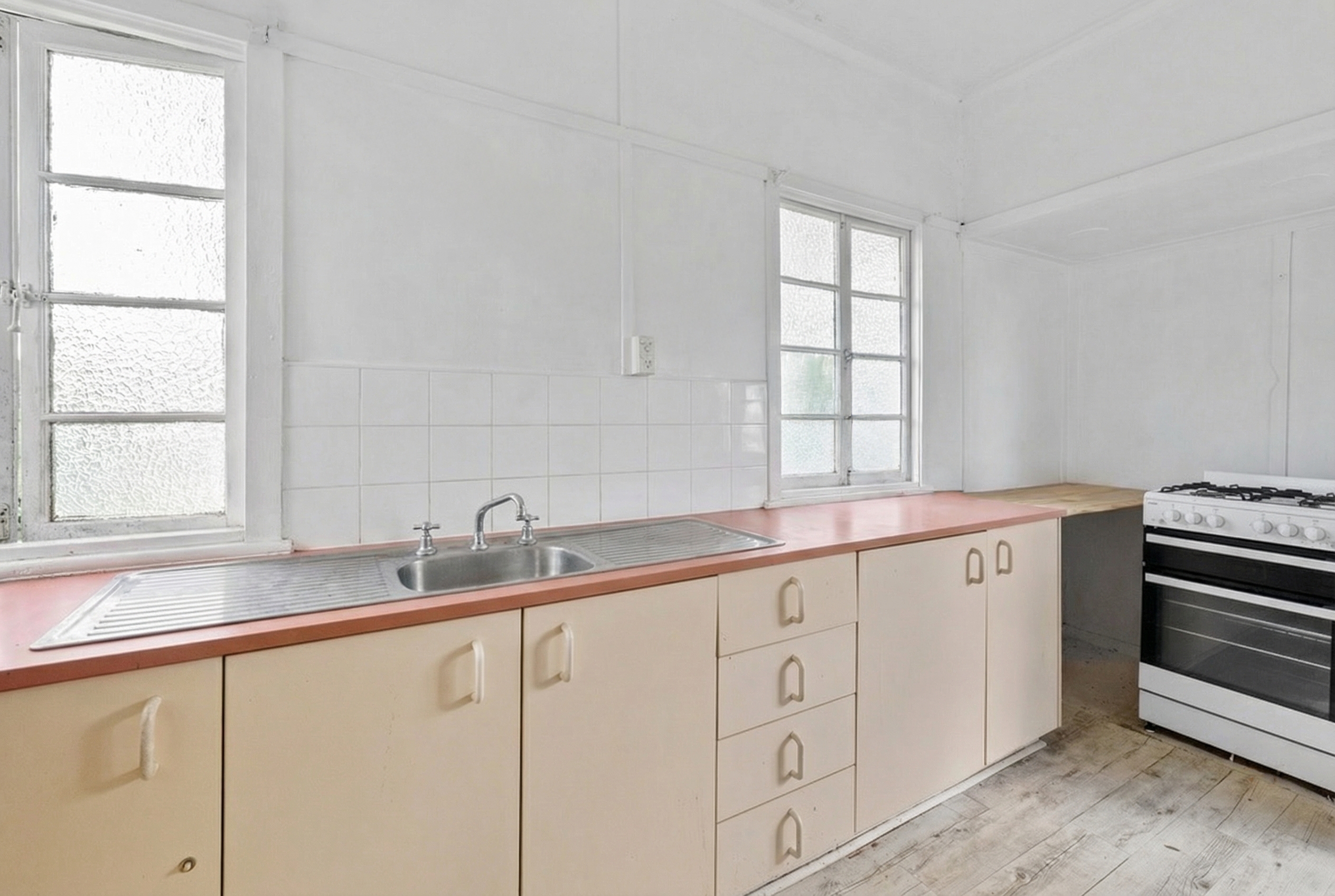 48 PATTISON STREET, Mount Morgan QLD 4714 - Image 4