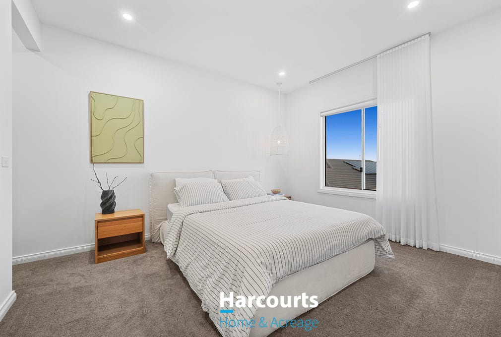 5-bedroom house at 26 Watergardens Cct, Lyndhurst, Vic, 3975, Casey, Victoria