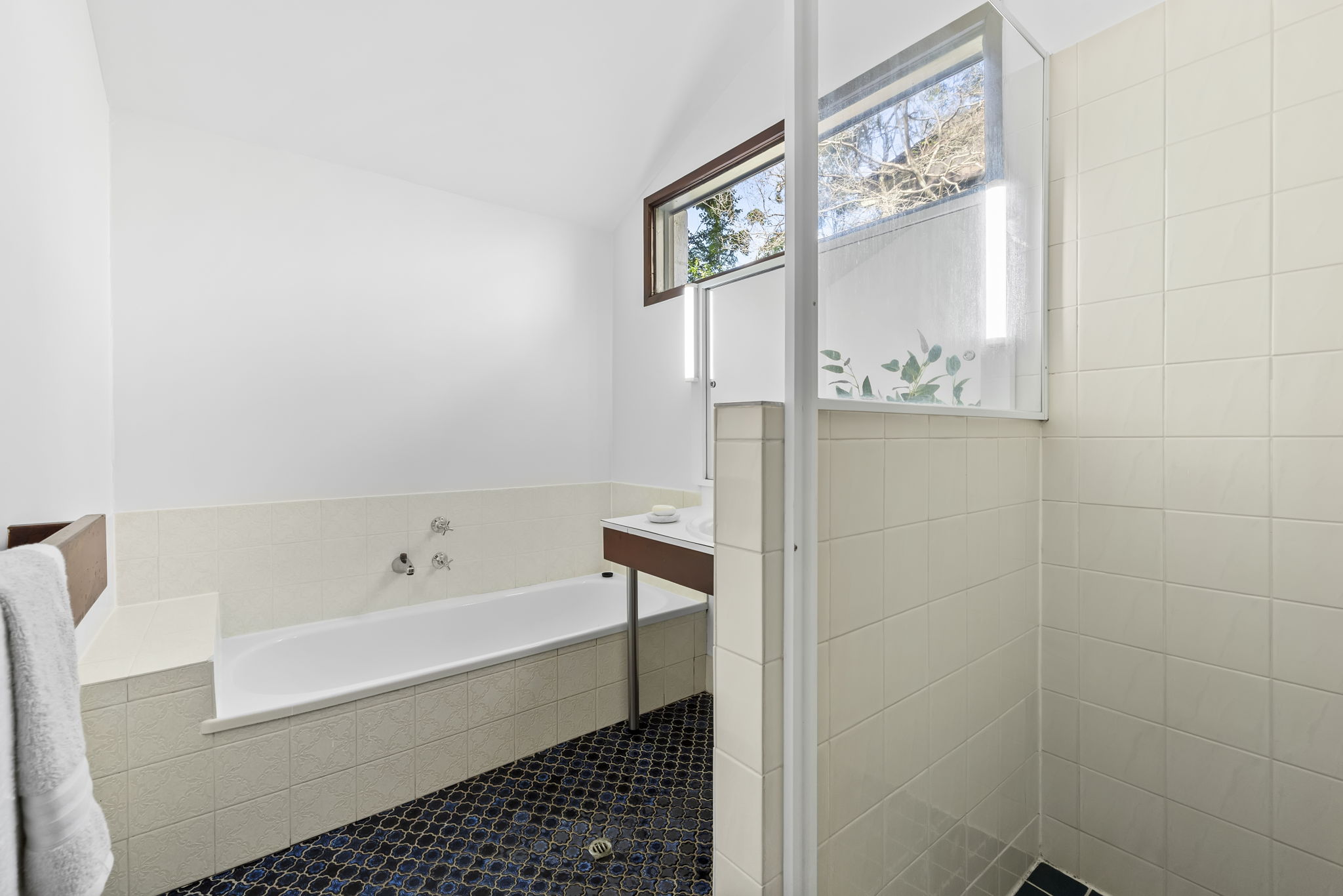 37 Cassandra Street, Chapel Hill, QLD 4069 - Image 10