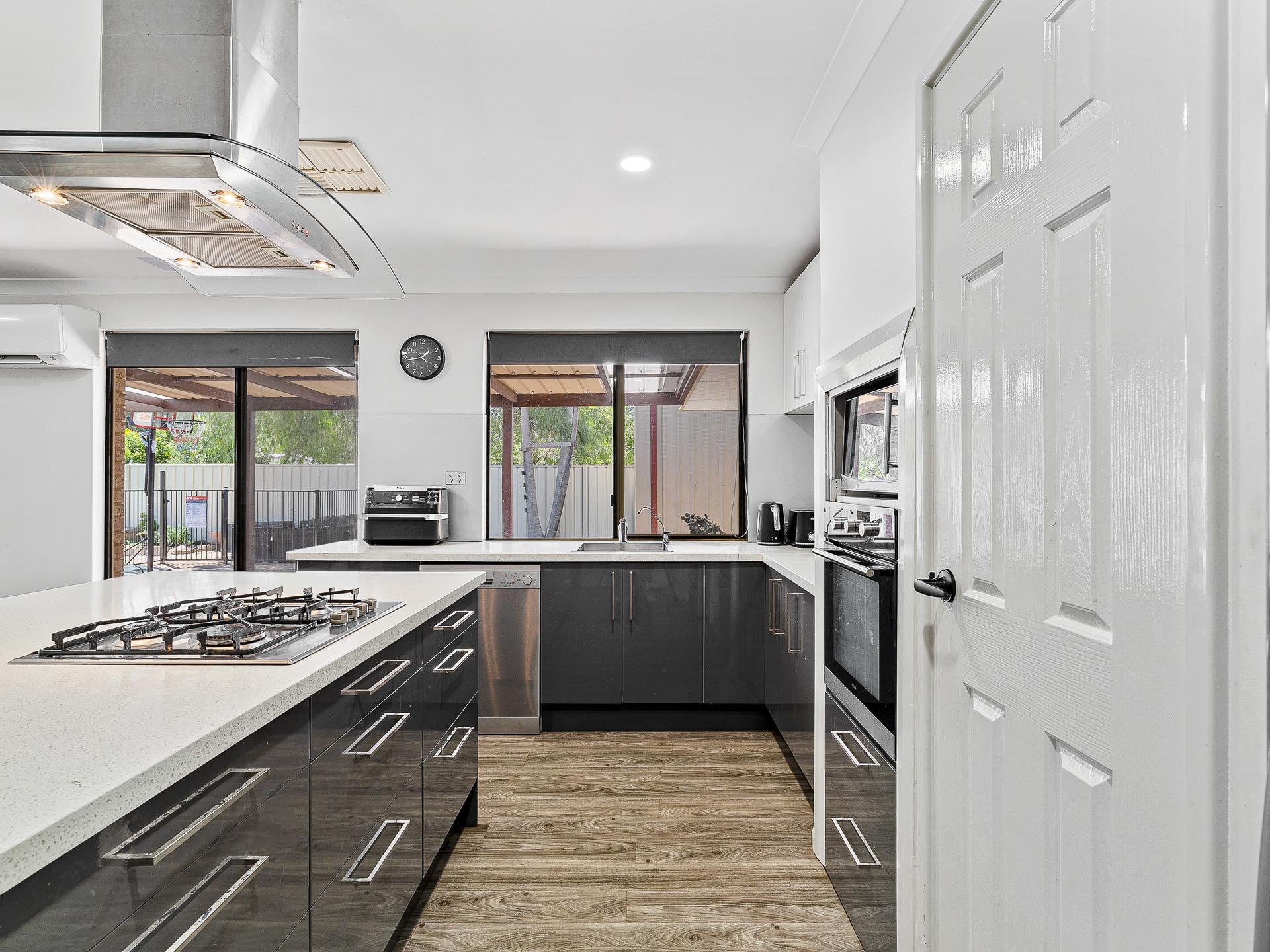 32 Fairway Crescent, Meadow Springs, WA 6210 - Image 6