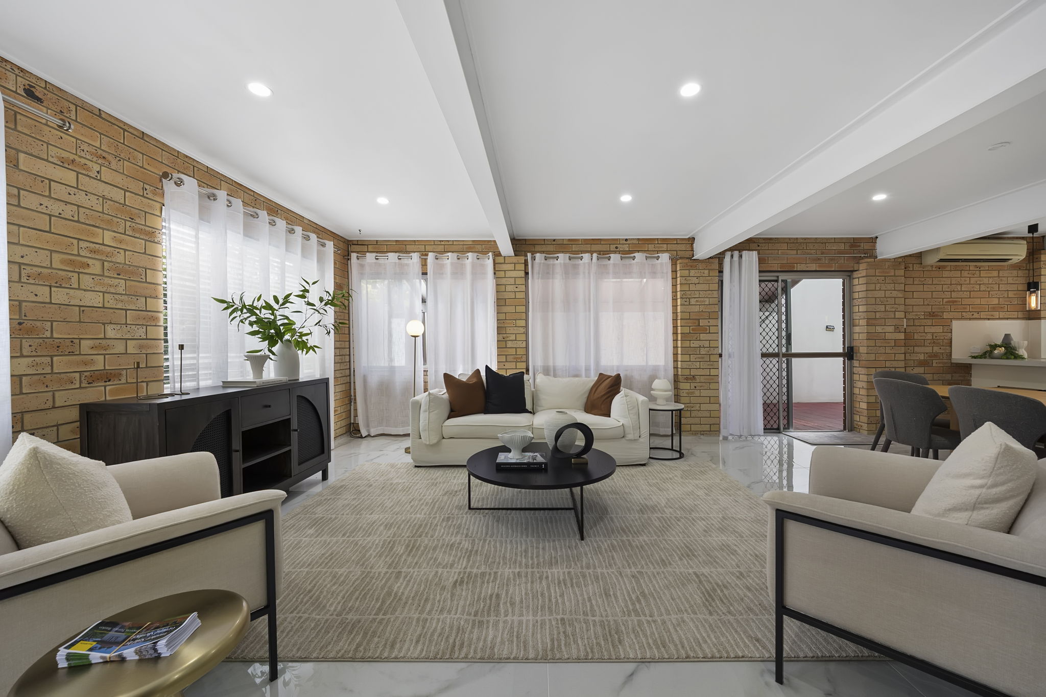 10 RUNIC STREET, Bardon QLD 4065 - Image 4