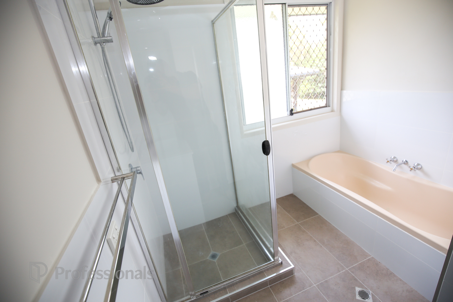 115 HIGH CENTRAL ROAD, Macleay Island QLD 4184 - Image 8