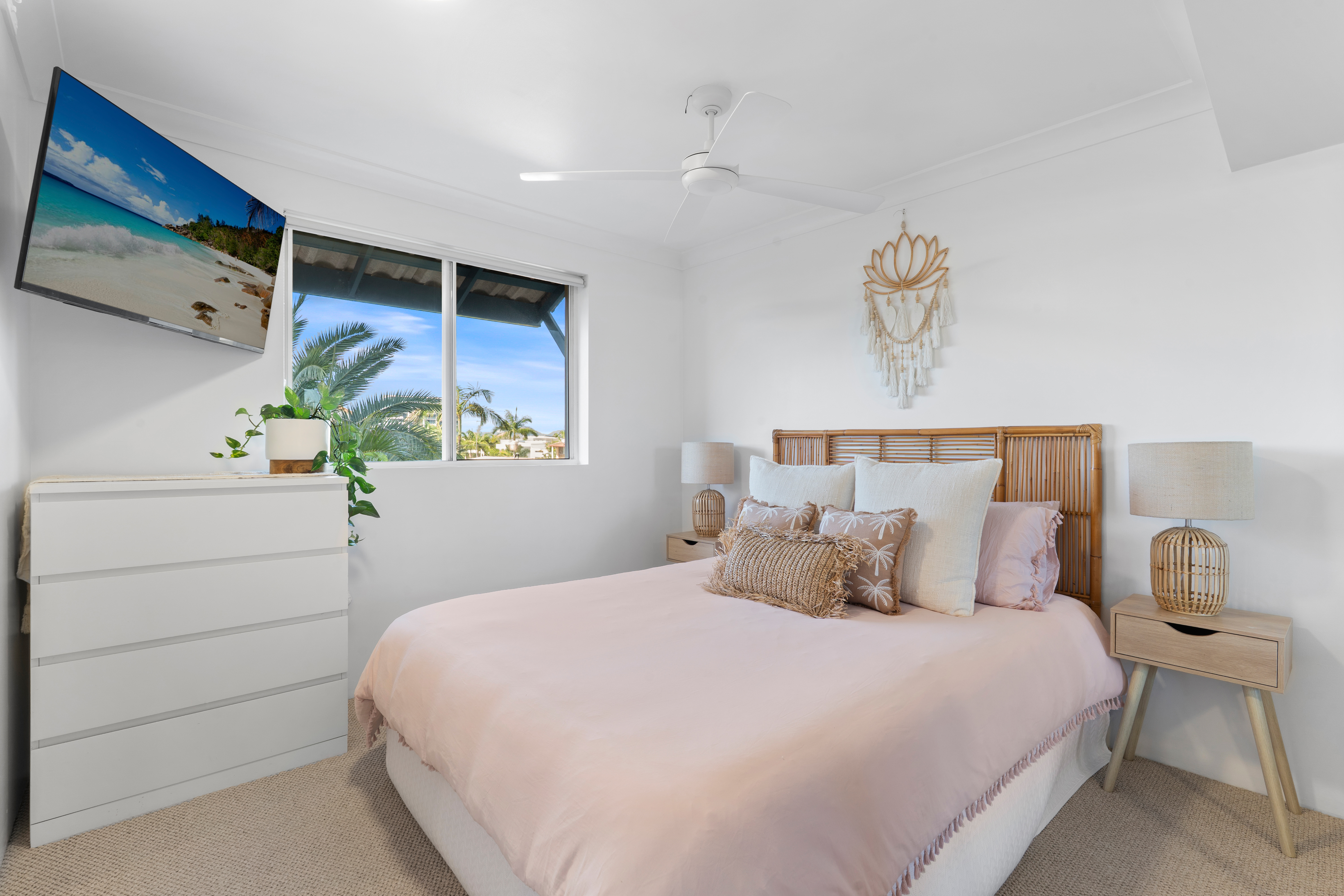 2-bedroom unit at 21/21-25 Peerless Avenue, Mermaid Beach, QLD 4218, Gold Coast, Queensland