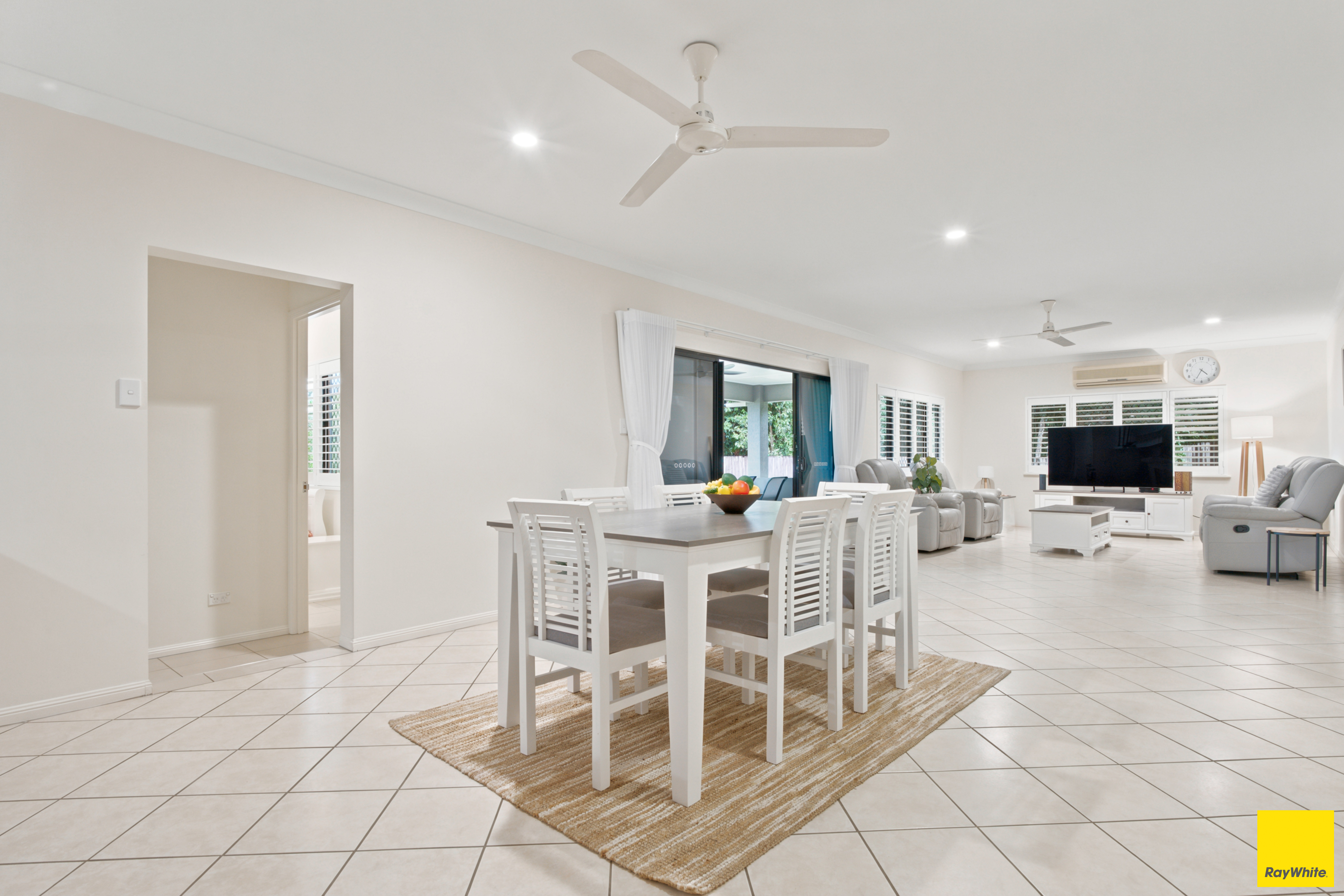 25 Surtees Close, Bentley Park, QLD 4869 - Image 6