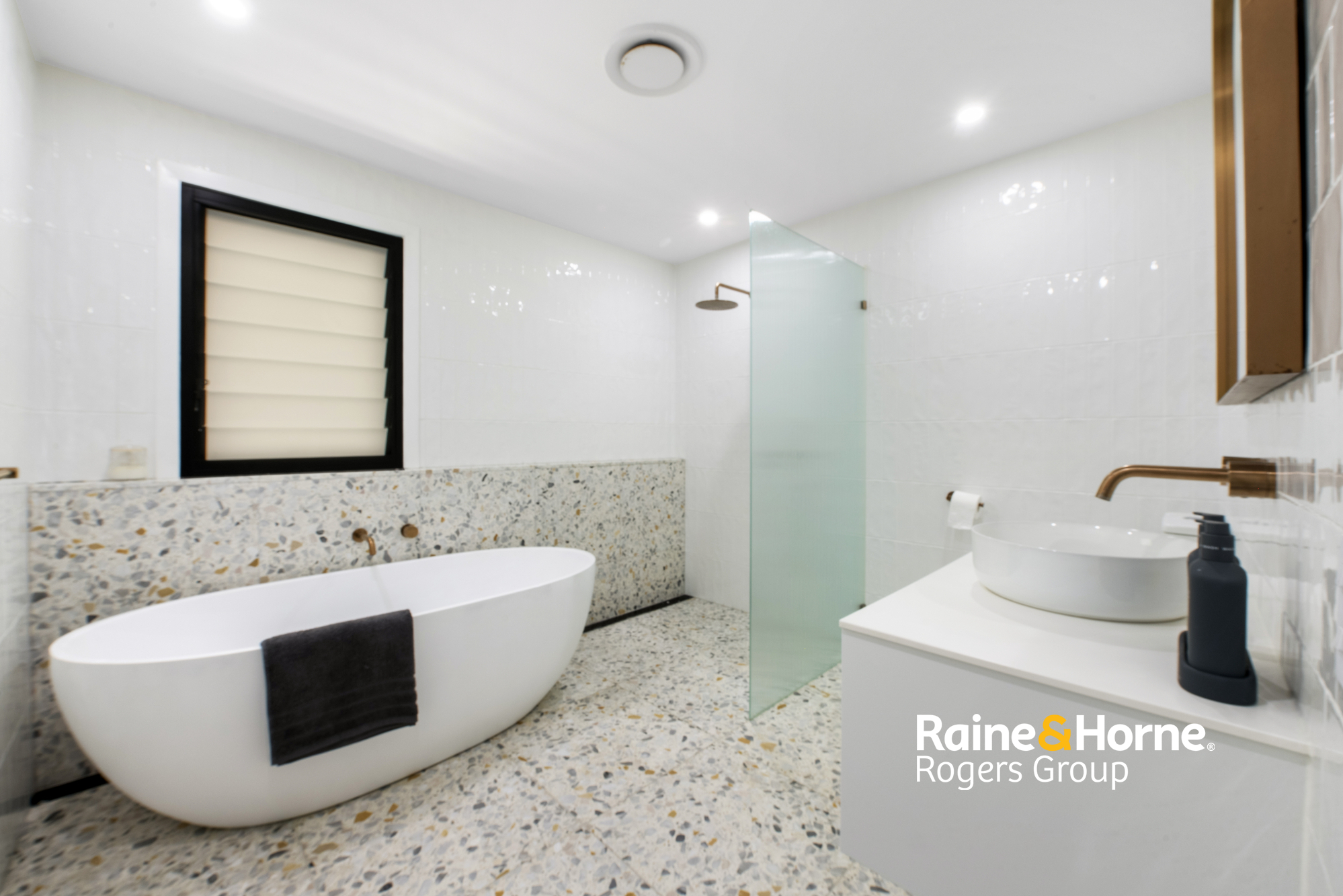4-bedroom house at 26 Sunrise Avenue, Budgewoi, NSW 2262, Central Coast (Nsw), New South Wales