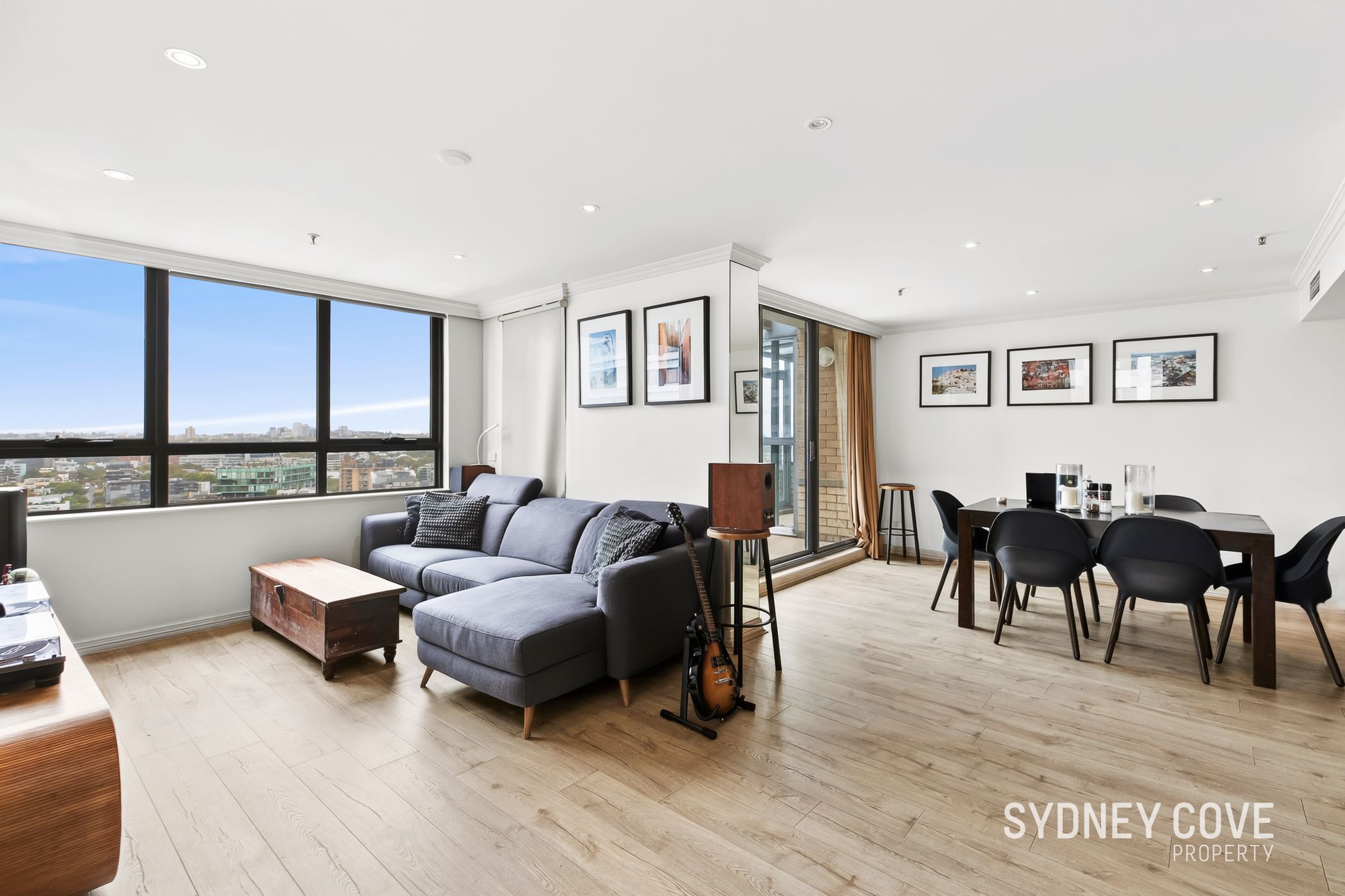 HYDE PARK TOWERS 3203 148 ELIZABETH STREET, SYDNEY NSW 2000 - Image 1