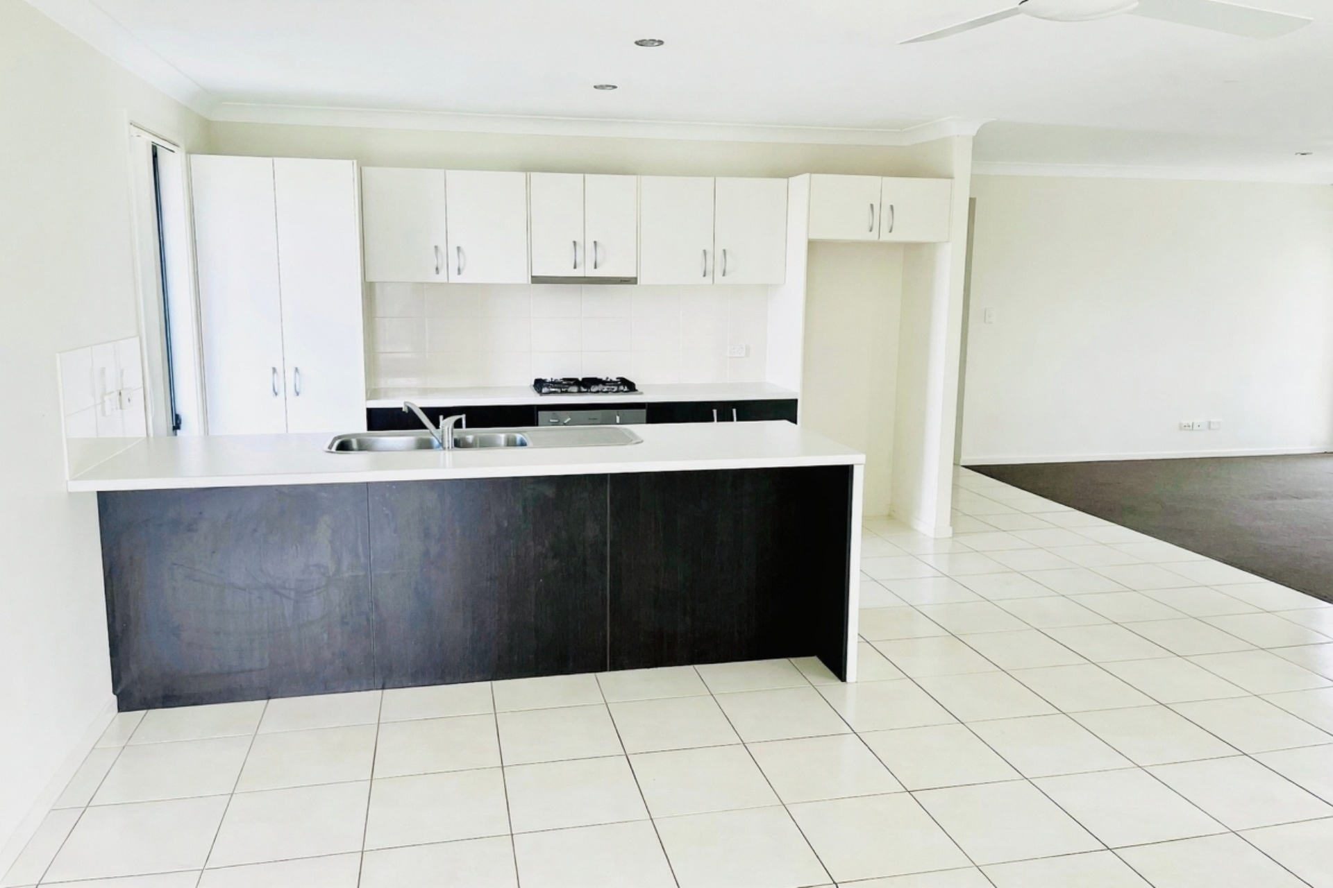 38 LISBON CIRCUIT, Orange NSW 2800 - Image 2