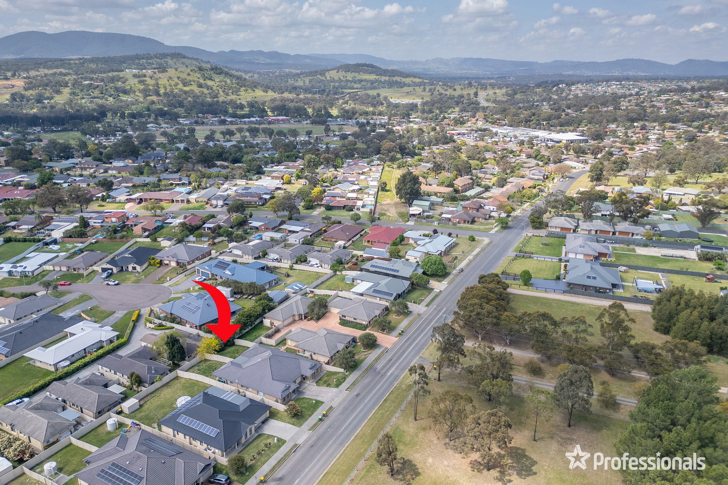 3-bedroom unit at A /9 Skellatar Stock Route, Muswellbrook, Nsw, 2333, Muswellbrook, New South Wales
