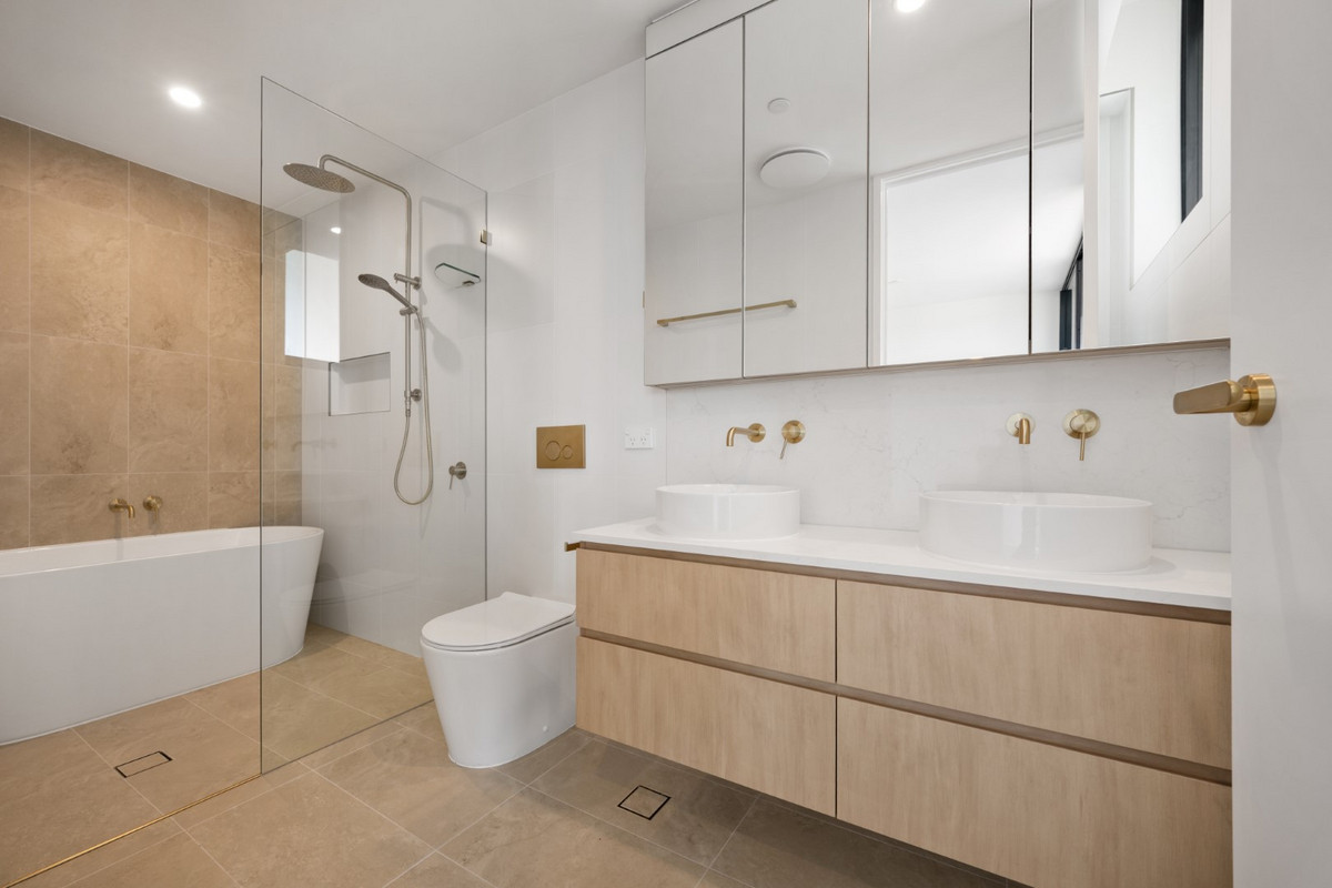 301/219 Bloomfield Street, Cleveland, Qld, 4163 - Image 7