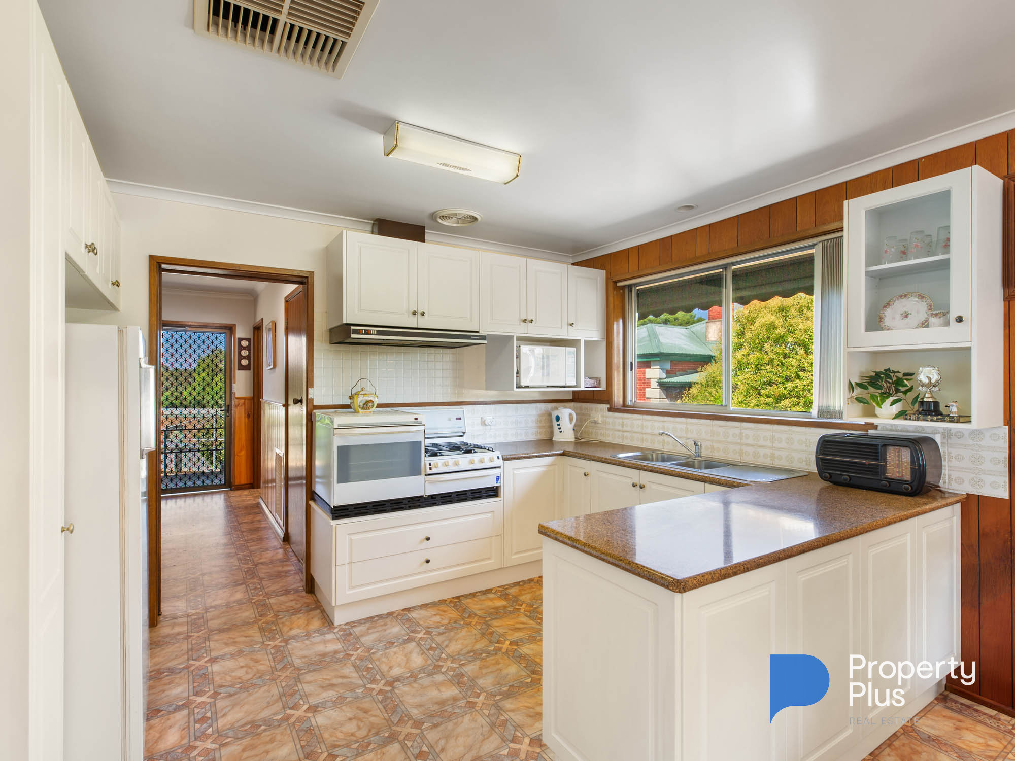 9 Ray Street, Castlemaine, Vic, 3450 - Image 5