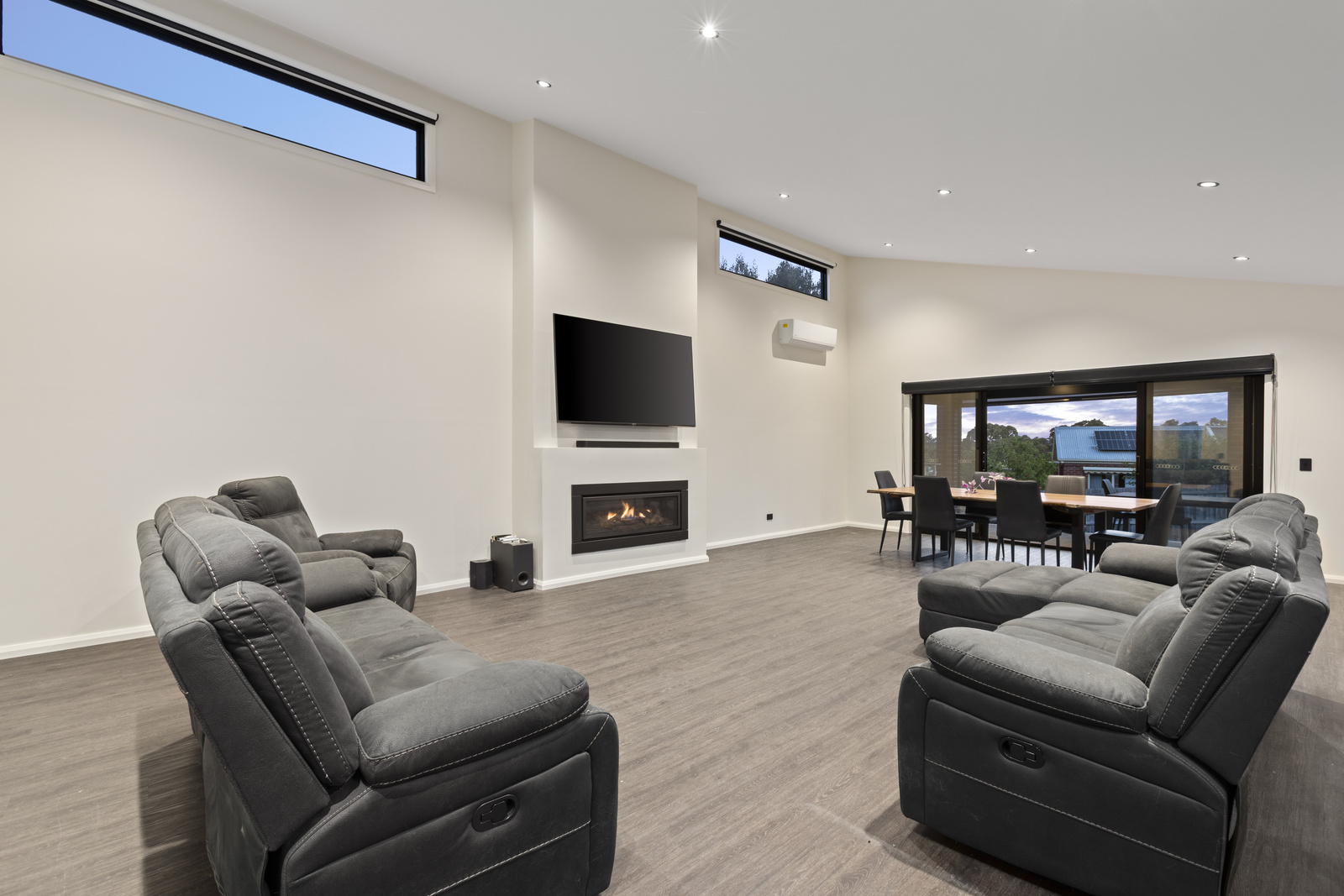 4-bedroom house at 65 Oberon Drive, Belmont, VIC 3216, Greater Geelong, Victoria