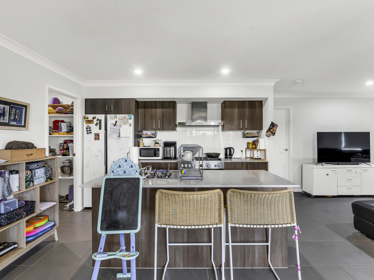 4-bedroom house at 2 Reaside Road, Walloon, QLD 4306, , Queensland