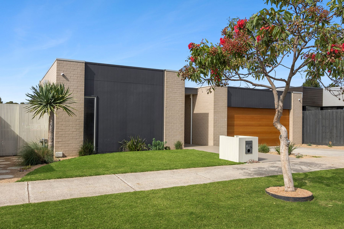 6 WAX AVENUE, Torquay VIC 3228 - Image 1