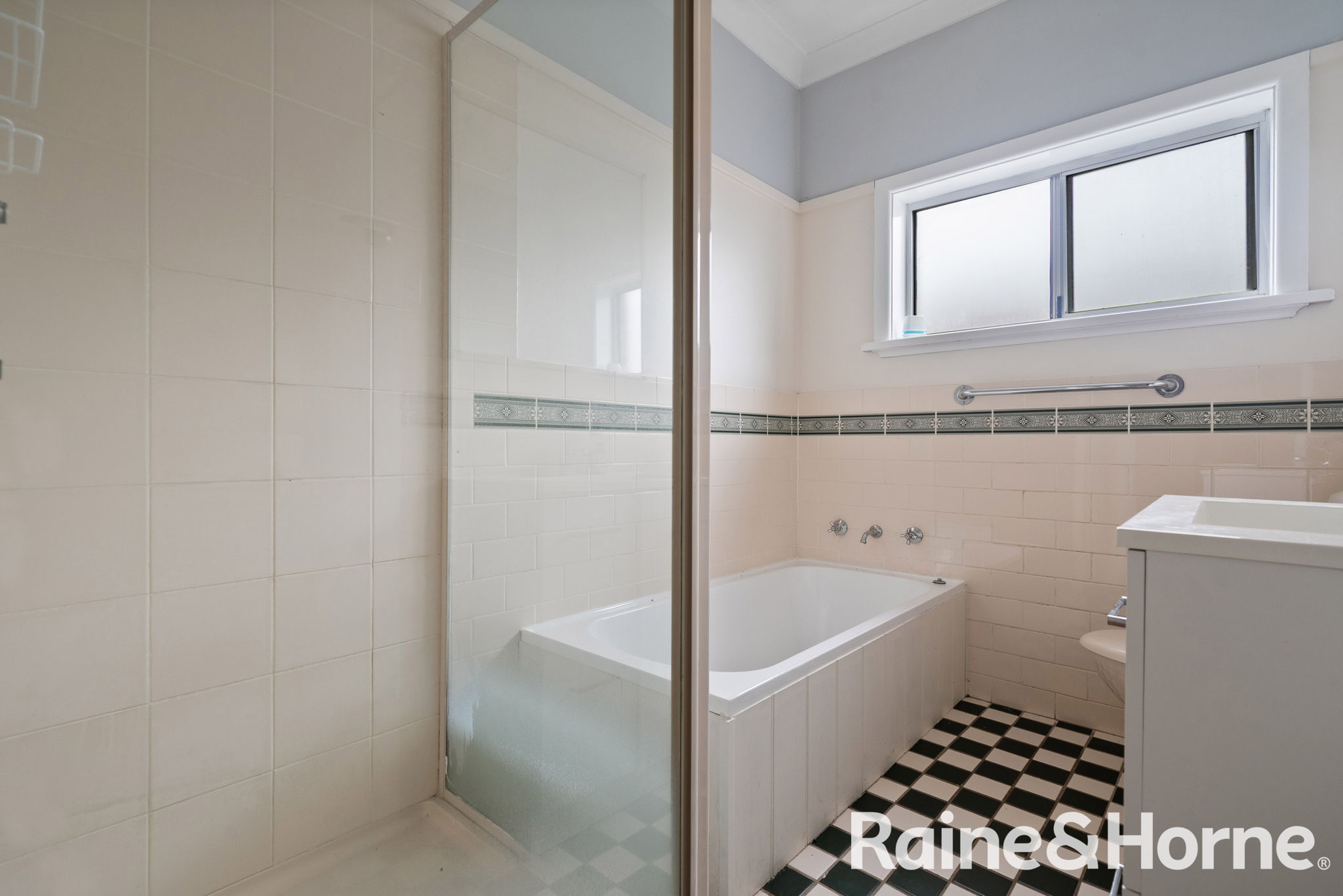 4-bedroom house at 20 Wallaroo Street, Dunedoo, NSW 2844, Warrumbungle, New South Wales