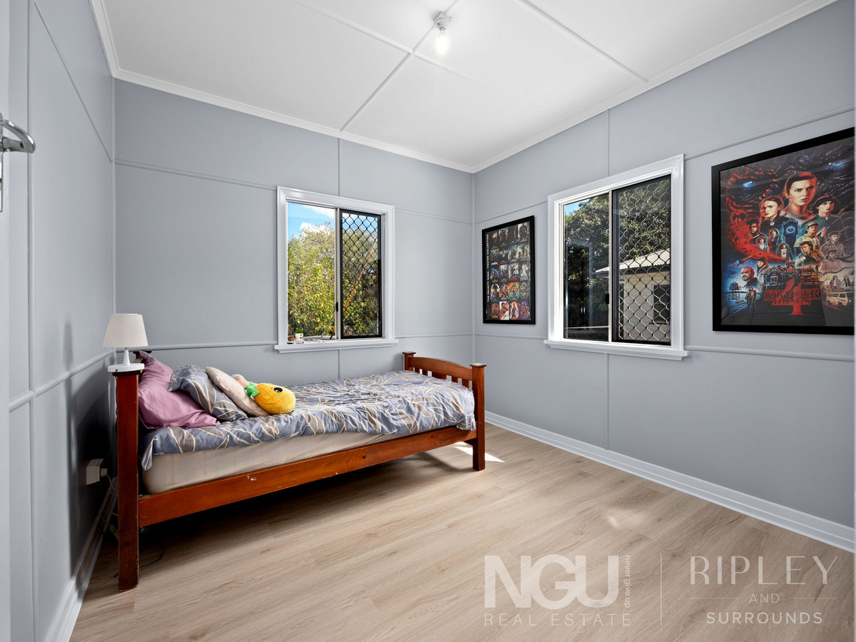 151 CASCADE STREET, Raceview QLD 4305 - Image 8