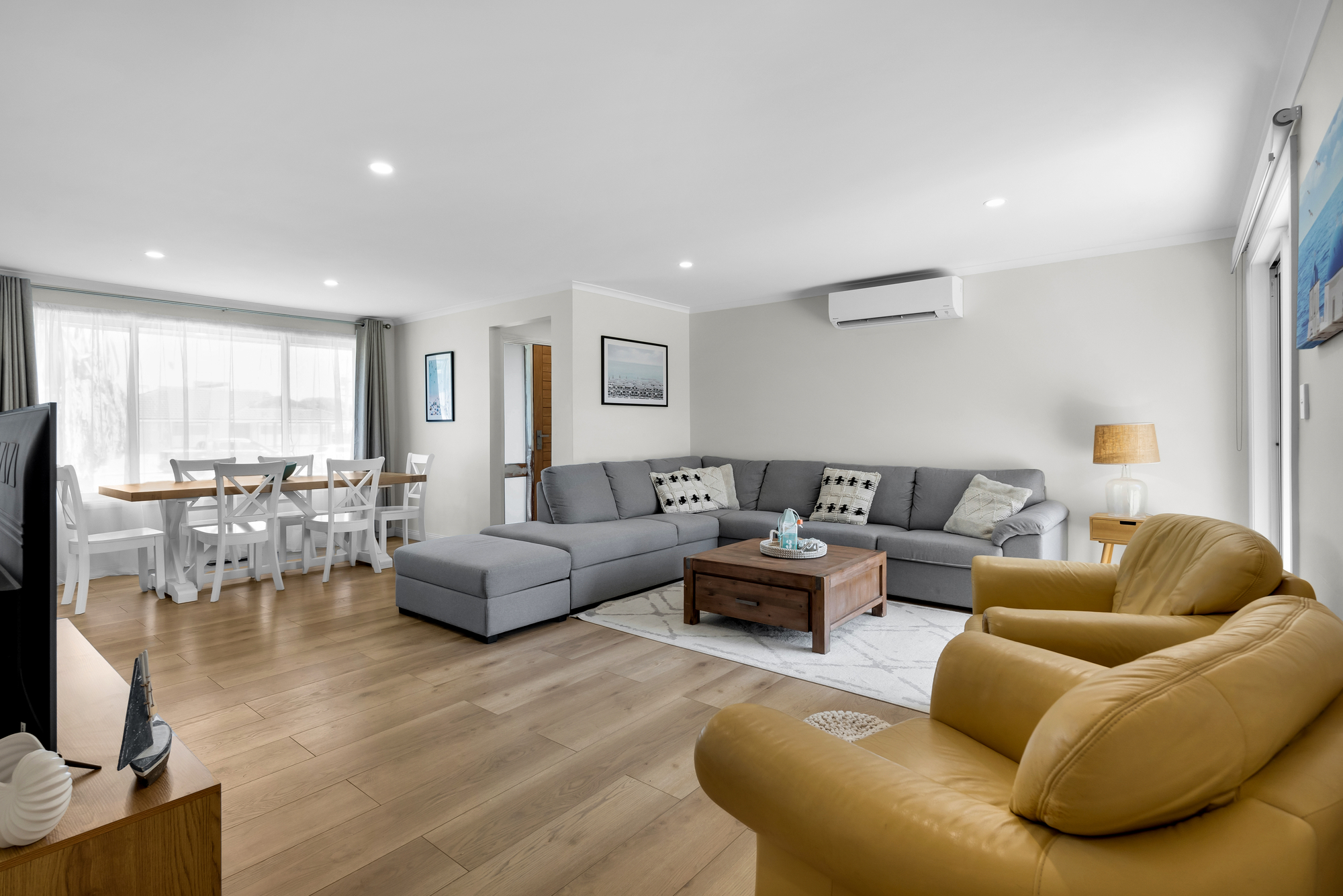216 DROMANA PARADE, Safety Beach VIC 3936 - Image 3