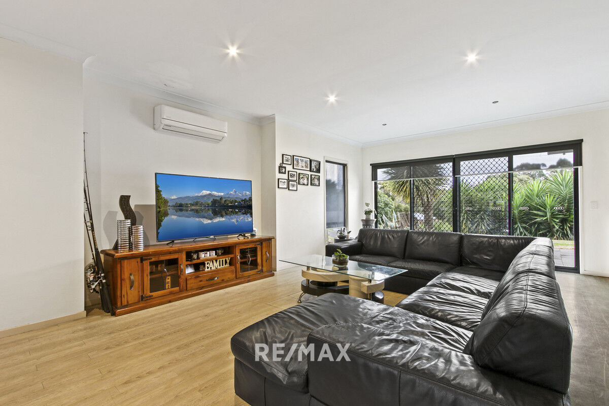 1 Mairburn Road, Metung, VIC 3904 - Image 7