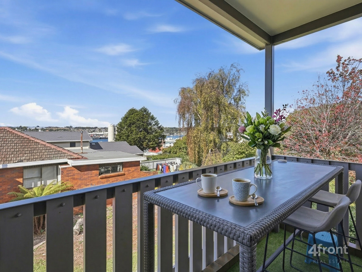 5 8 FENTON STREET, DEVONPORT TAS 7310 - Image 2
