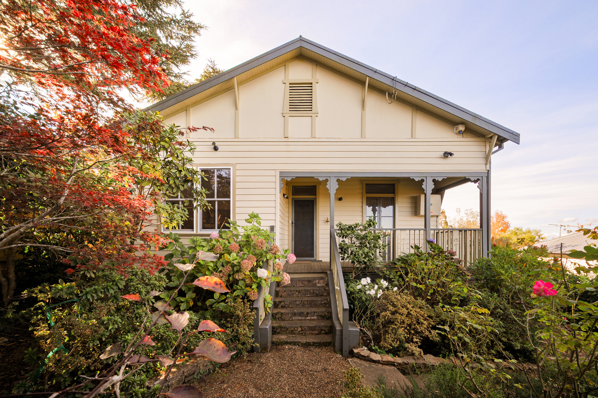 28 OATLEY AVENUE, Katoomba NSW 2780 - Image 1