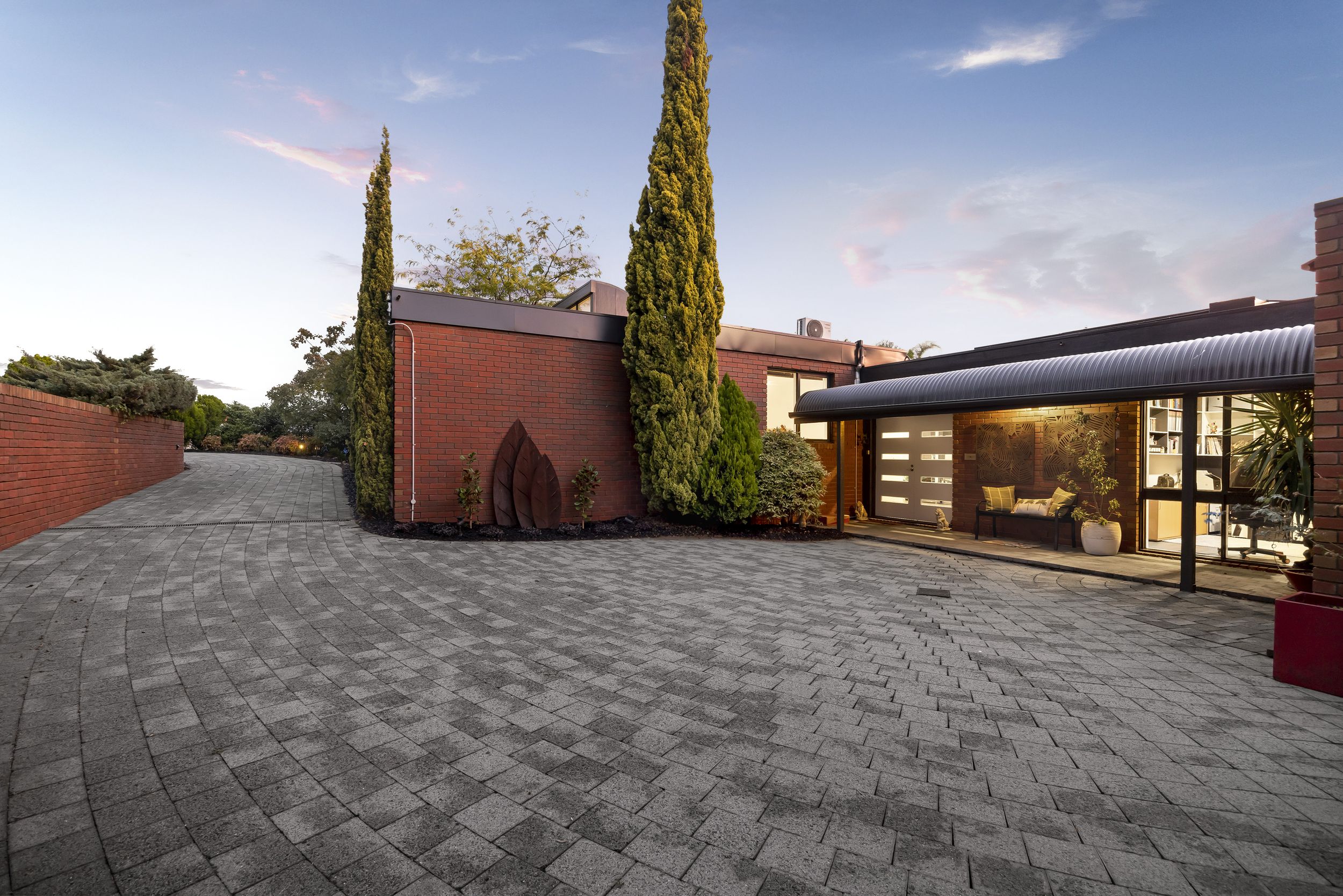 5-bedroom house at 42 PETRIK DRIVE, Keilor VIC 3036, Brimbank, Victoria