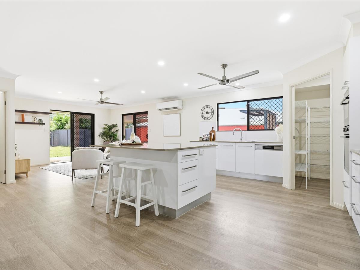 12 William Hickey Street, Redlynch, QLD 4870 - Image 5