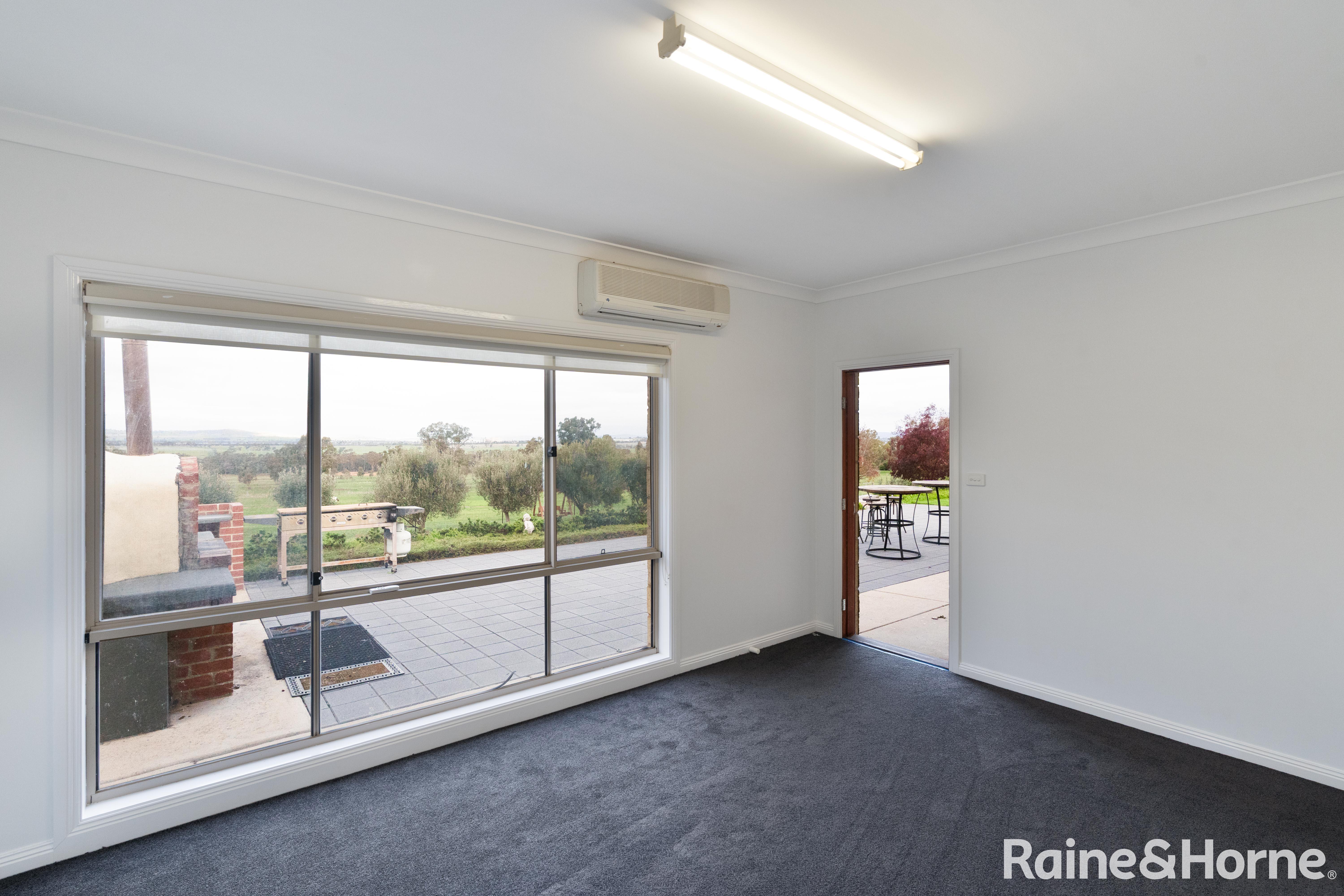 5-bedroom house at 21 Brucedale Drive, Brucedale, NSW 2650, Wagga Wagga, New South Wales