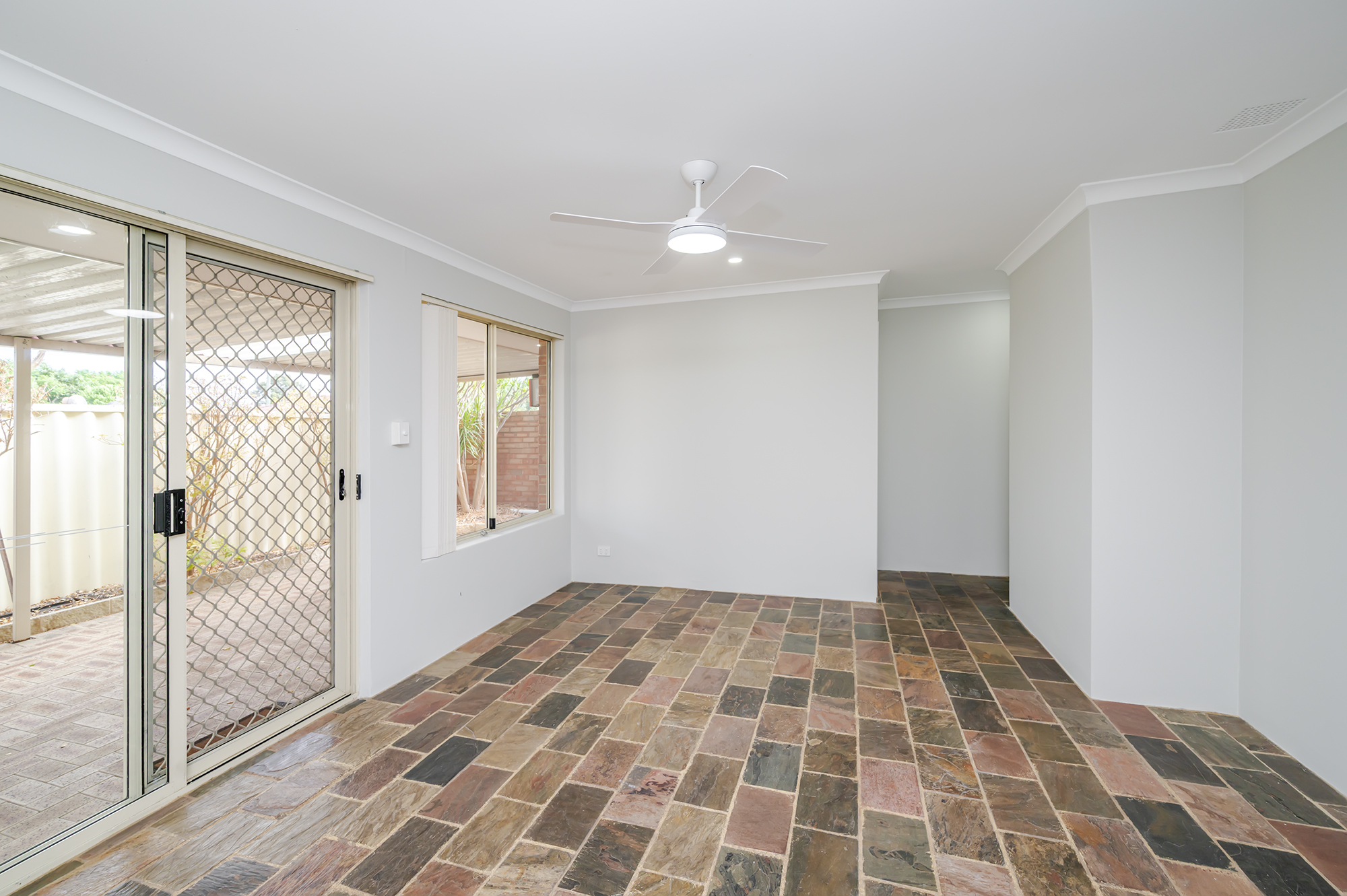 3-bedroom unit at 5/6 Luton Close, Ballajura, WA 6066, Swan, Western Australia
