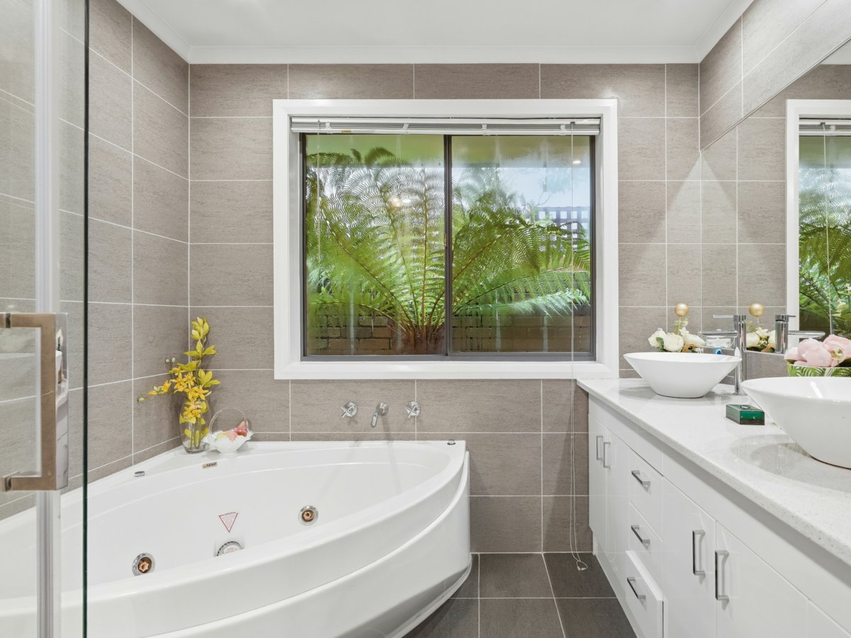 4-bedroom house at 3 CAROLINE STREET, Dynnyrne TAS 7005, Hobart, Tasmania
