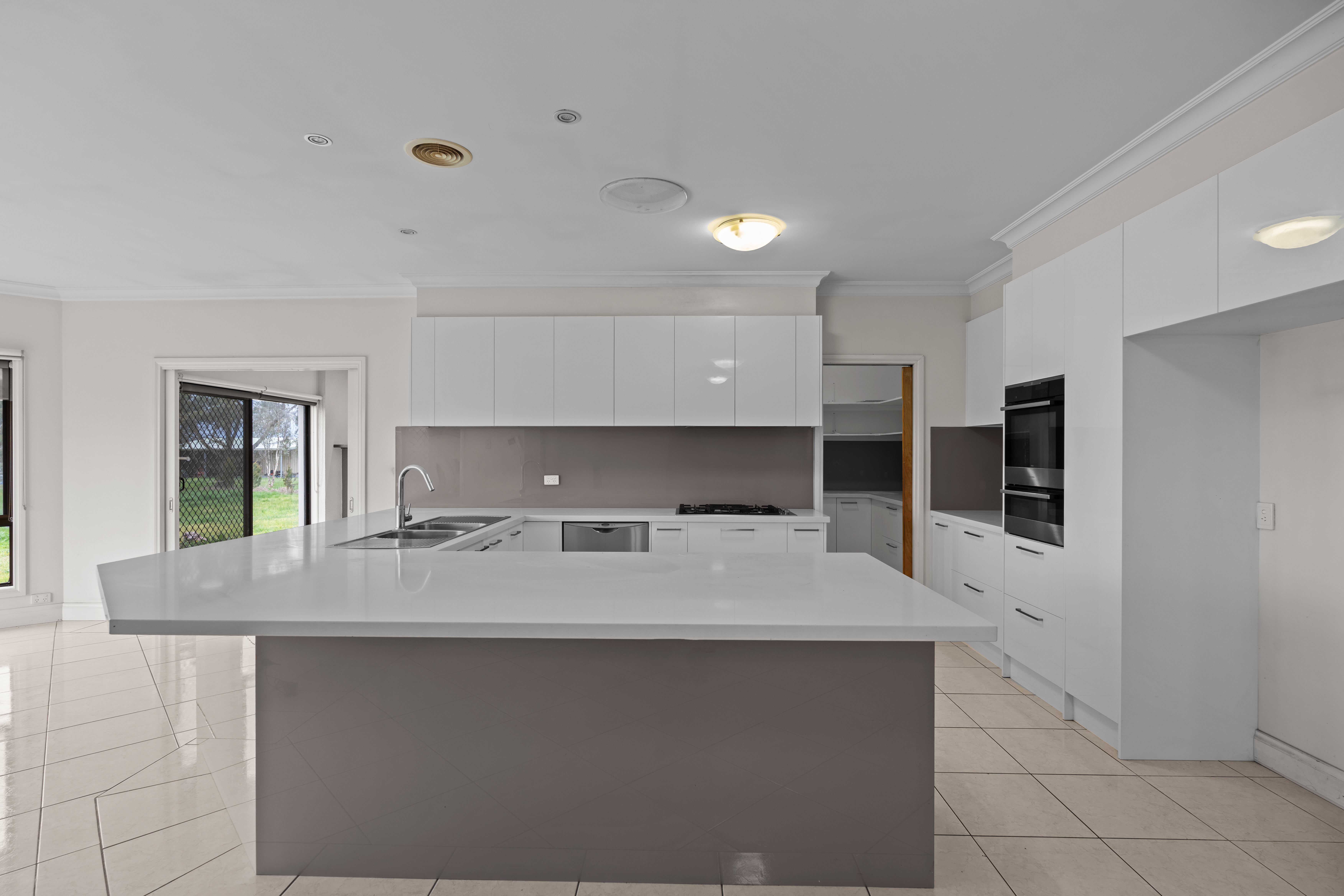 90 CALLAWAY DRIVE, Mickleham VIC 3064 - Image 2