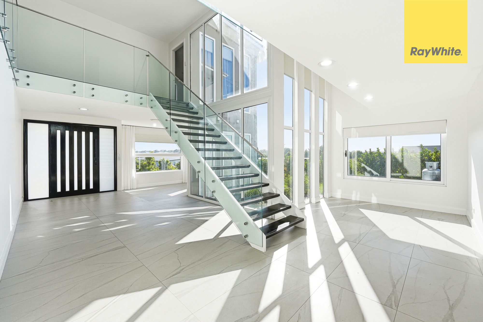 7-bedroom house at 18 FARMINGDALE COURT, Luddenham NSW 2745, Liverpool, New South Wales