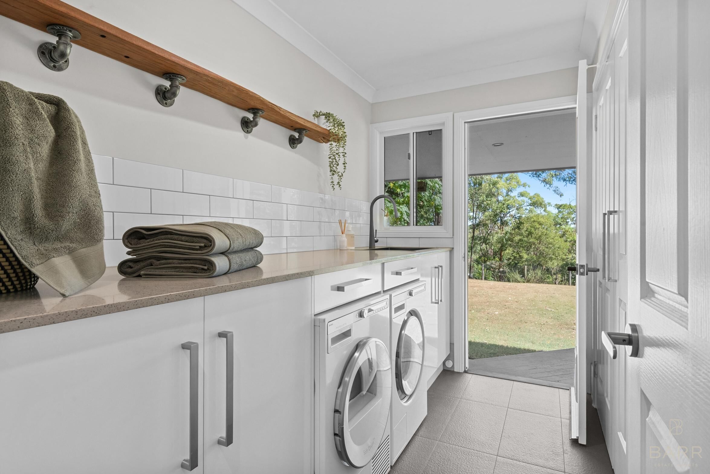 5-bedroom house at 120 Hornsey Road, Anstead, QLD 4070, Brisbane, Queensland