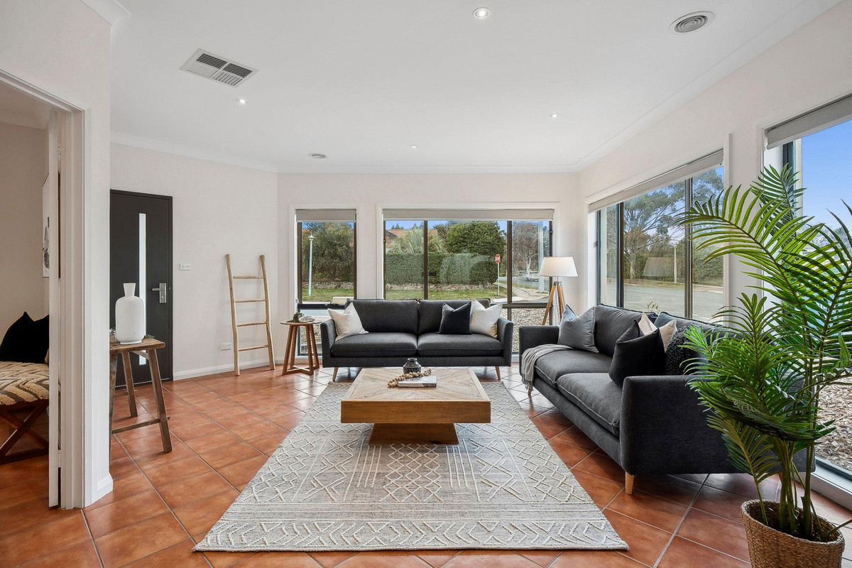 1/74 Mccormack Street, Curtin, ACT 2605 - Image 1