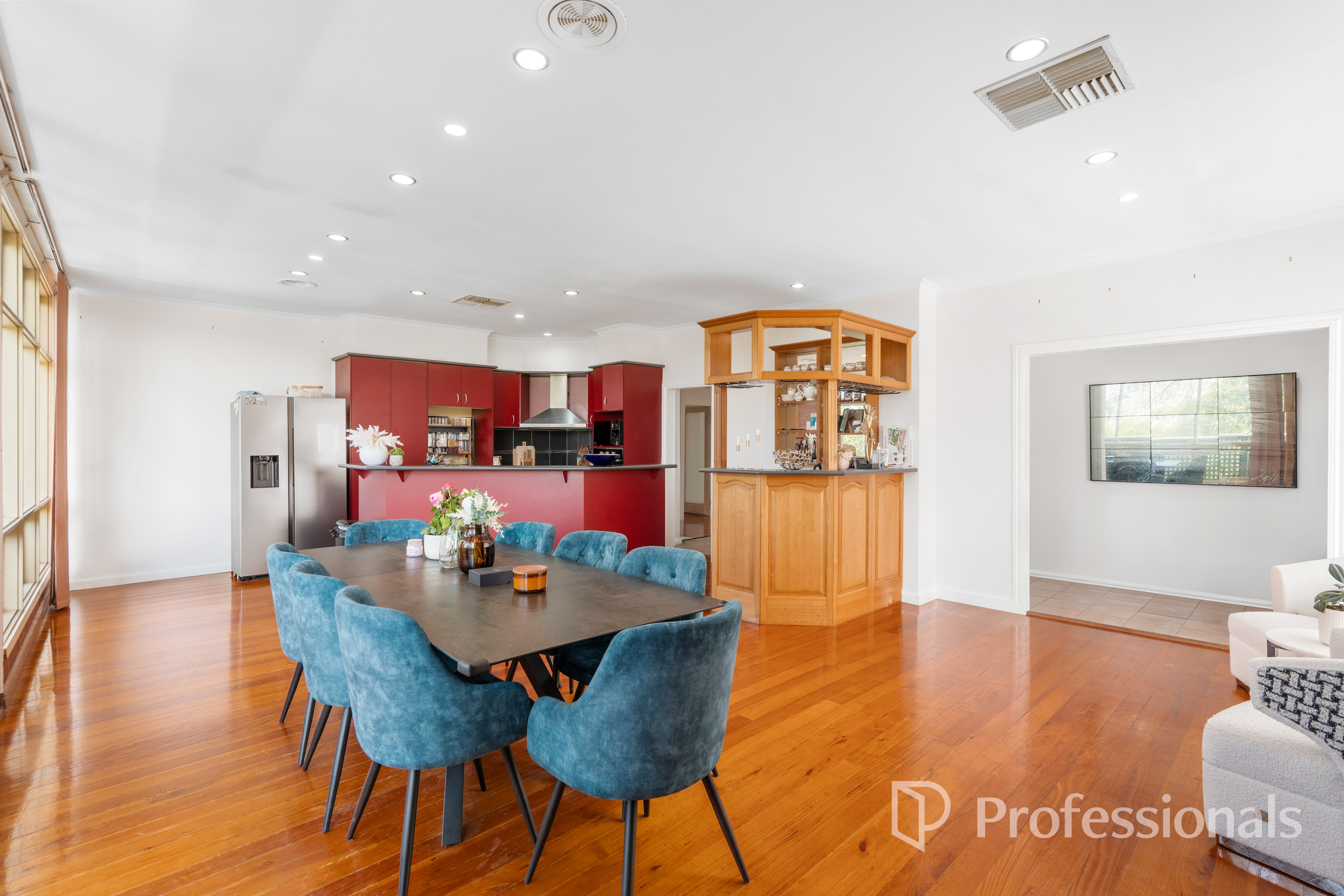 24 Heatherdale Road, Mitcham, VIC 3132 - Image 2