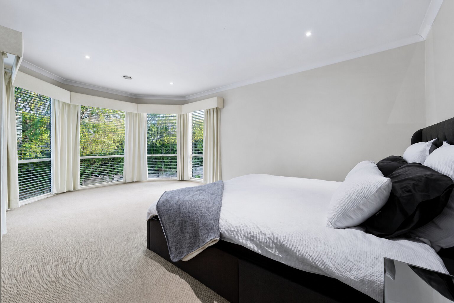 8 VIEW PARK CIRCUIT, Narre Warren South VIC 3805 - Image 9