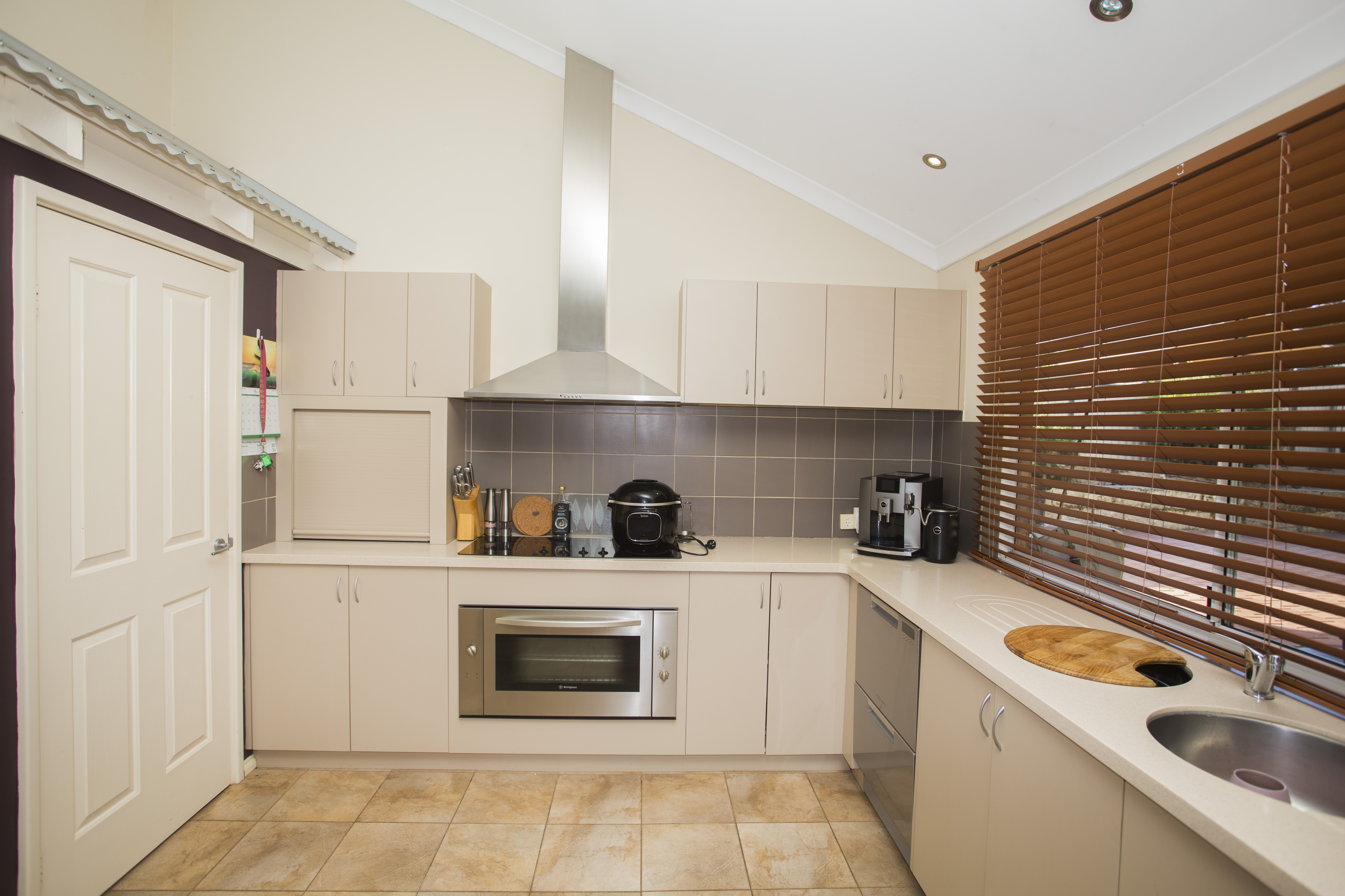 26 KIMBERLEY STREET, Bullsbrook WA 6084 - Image 5