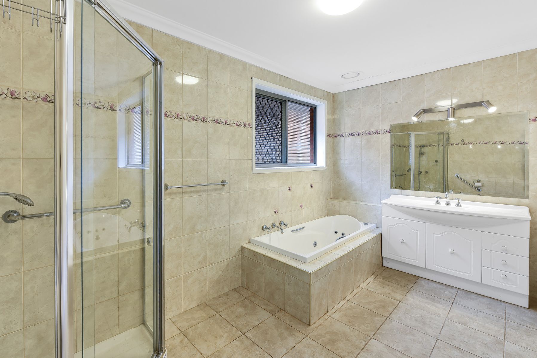 4-bedroom house at 87 Bundeena Avenue, Keysborough, VIC 3173, Greater Dandenong, Victoria