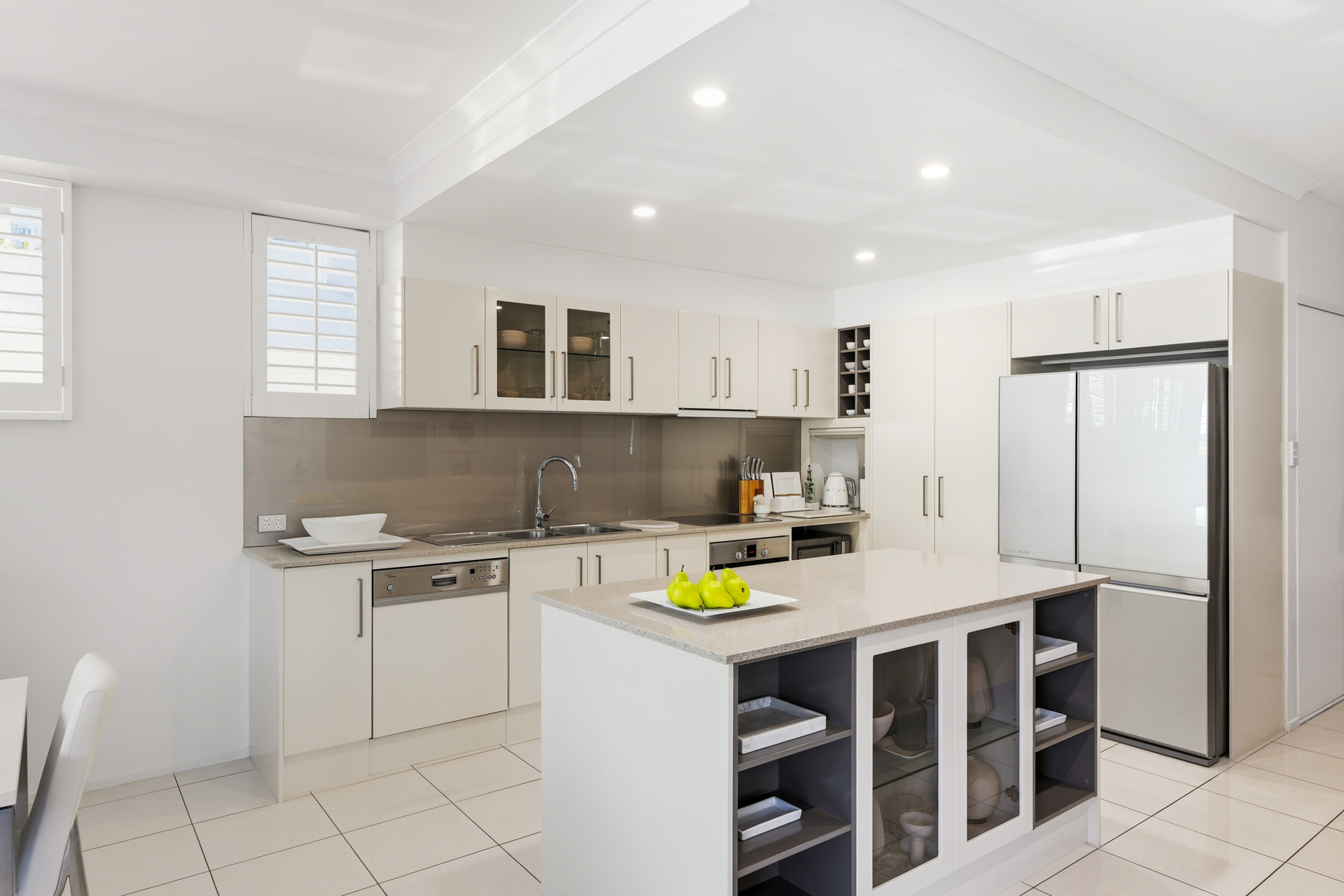 3-bedroom unit at 2 21 EWART STREET, BURLEIGH HEADS QLD 4220, Gold Coast, Queensland
