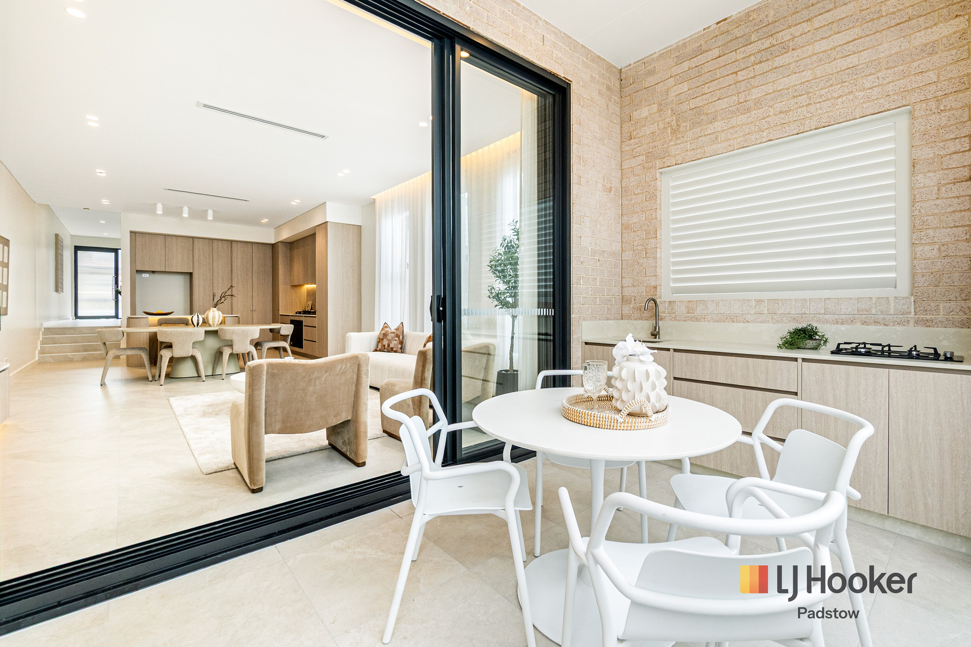6-bedroom unit at 31 Faraday Road, Padstow, NSW 2211, Canterbury-Bankstown, New South Wales