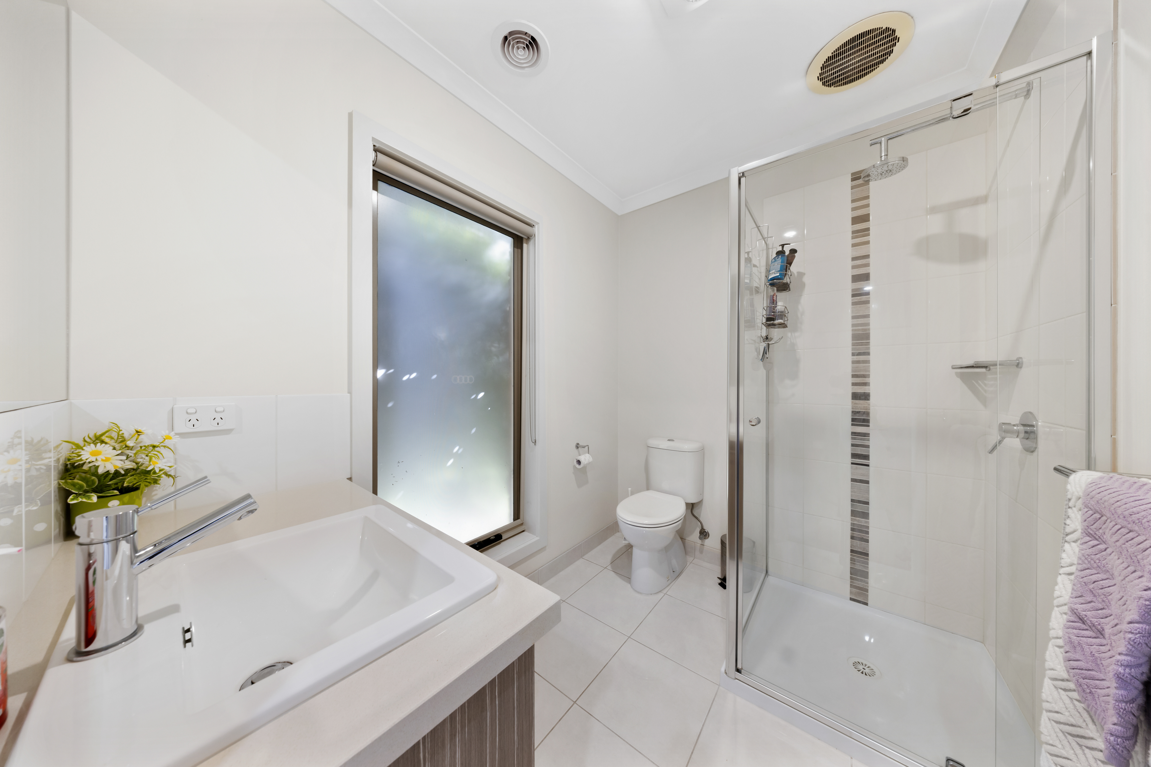136 Reeve Street, Sale, VIC 3850 - Image 10