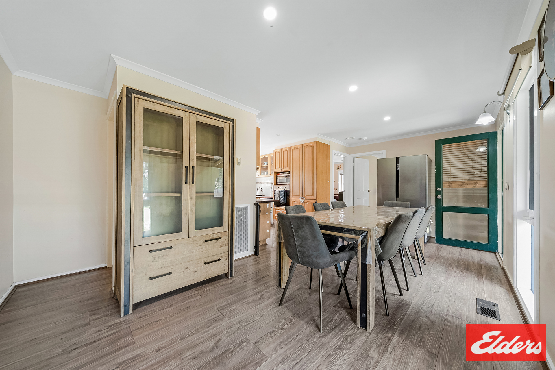 42 RAILWAY AVENUE, Bunyip VIC 3815 - Image 5