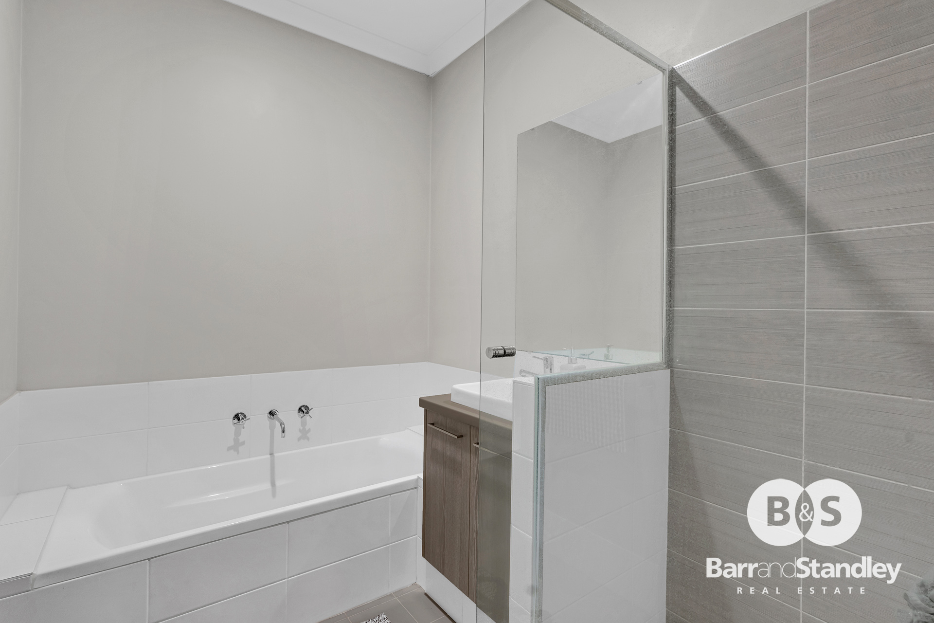 3-bedroom unit at 15A CONSTELLATION DRIVE, Australind WA 6233, Harvey, Western Australia